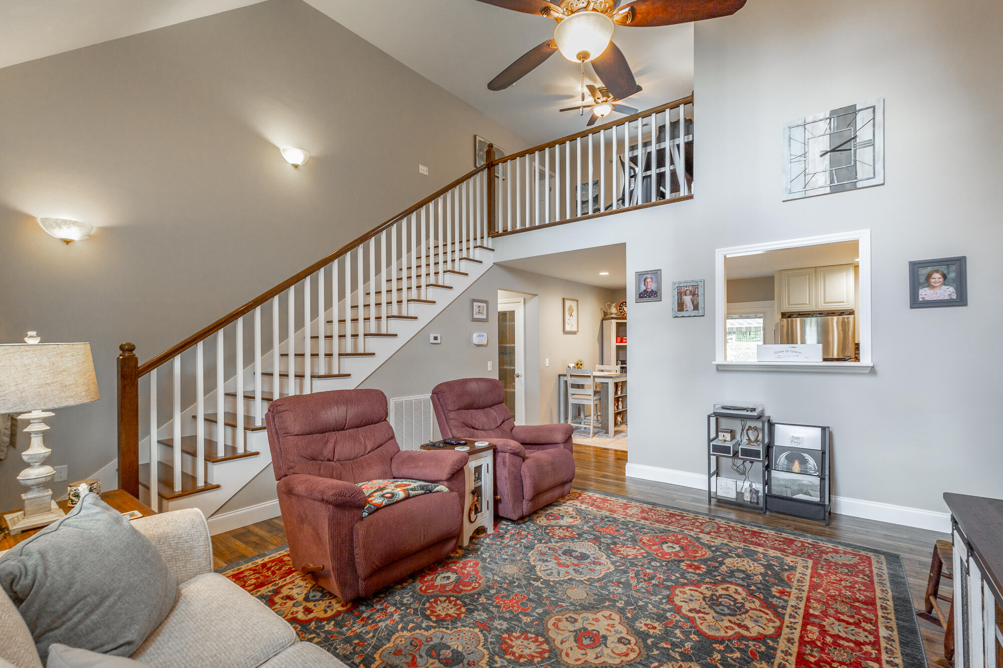 265 Greenbriar Trail NE