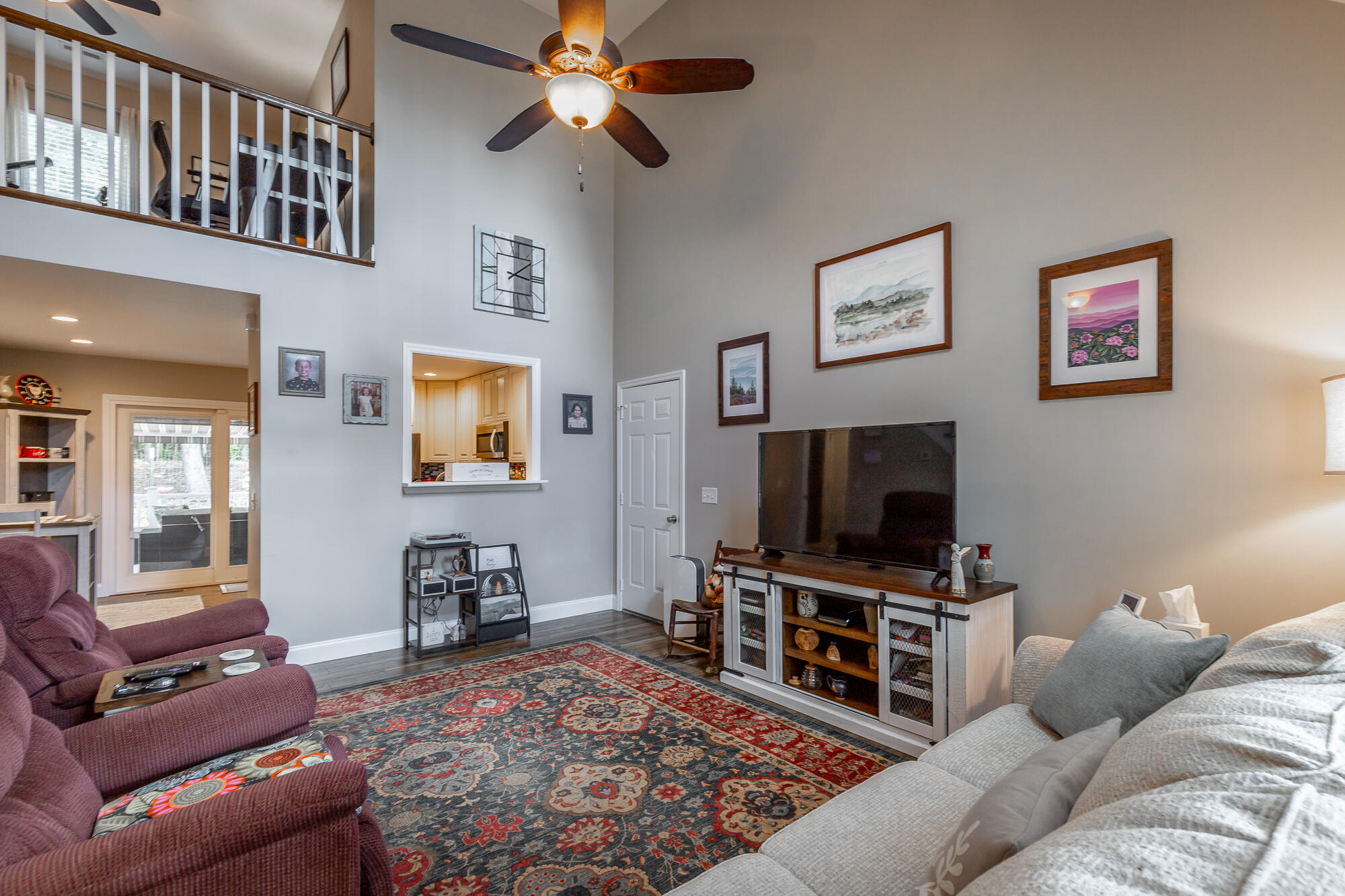 265 Greenbriar Trail NE