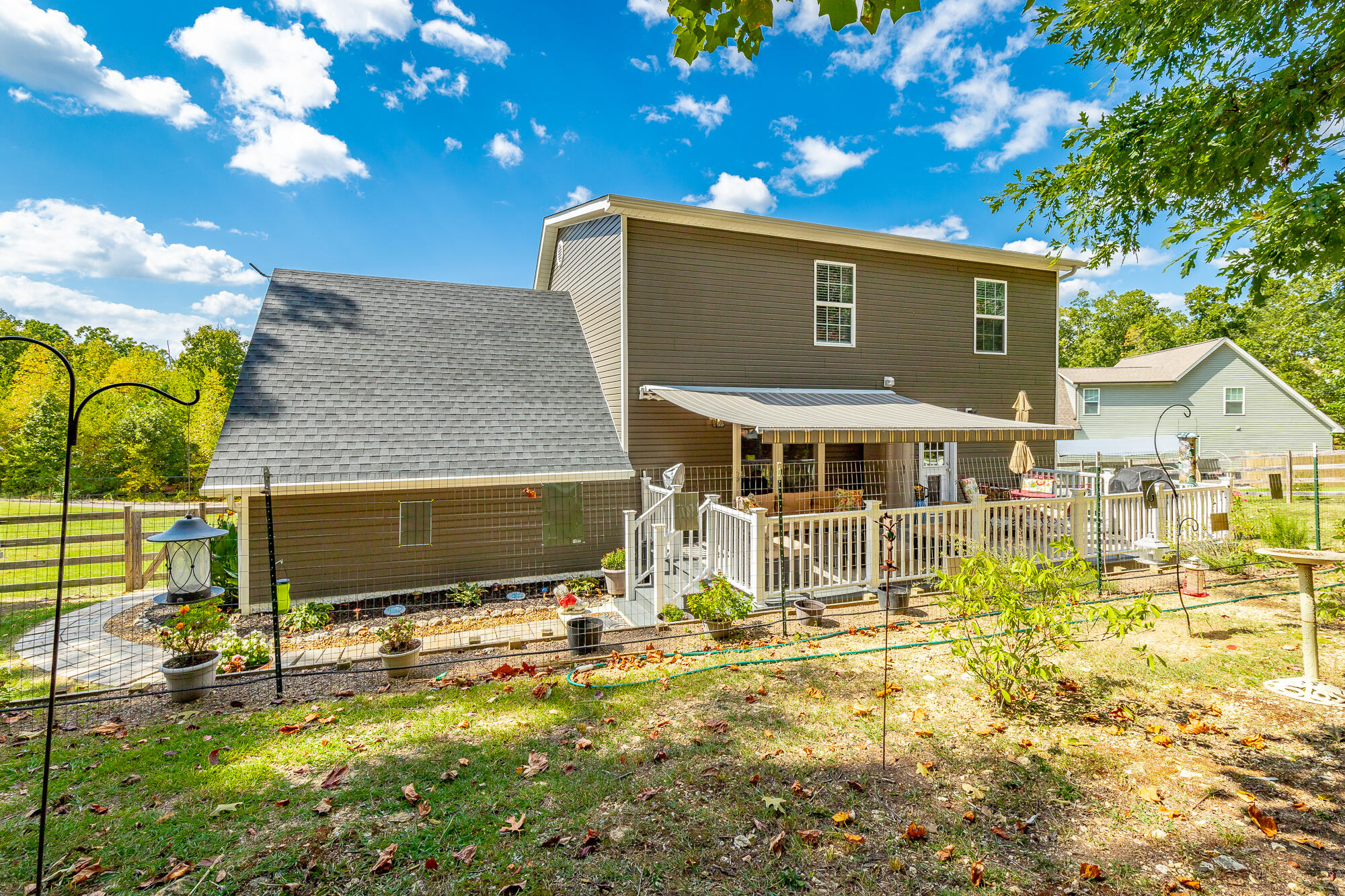 265 Greenbriar Trail NE