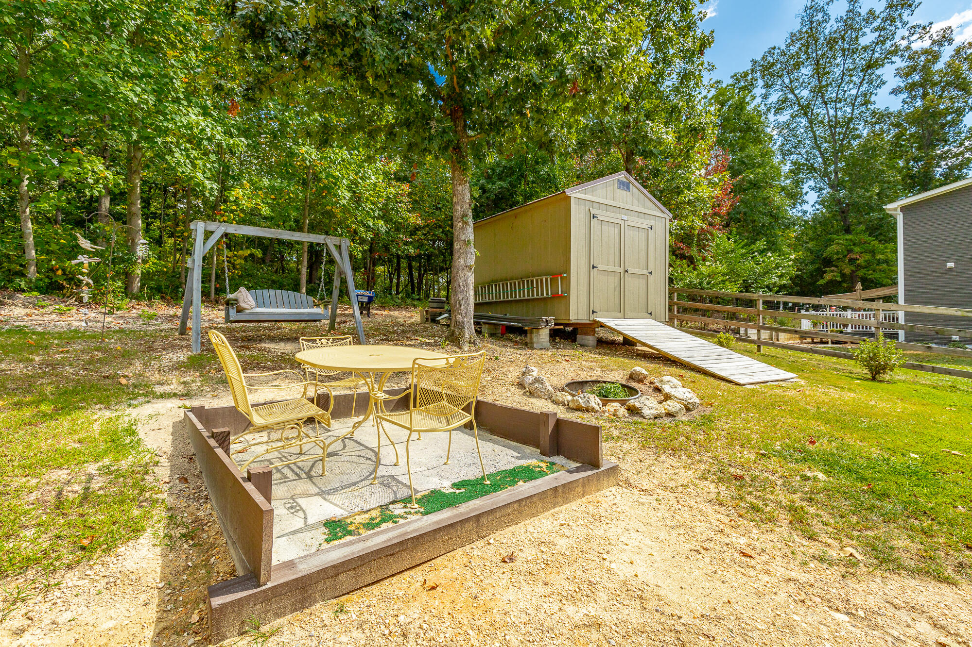265 Greenbriar Trail NE