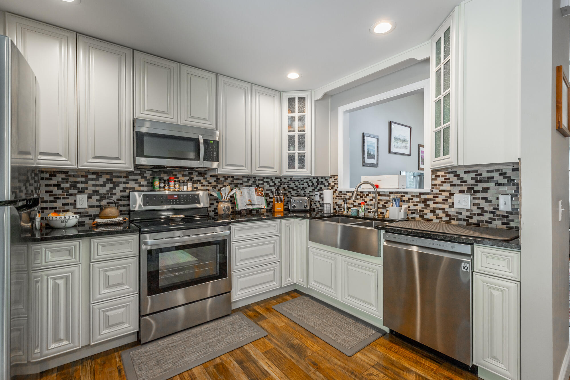 265 Greenbriar Trail NE