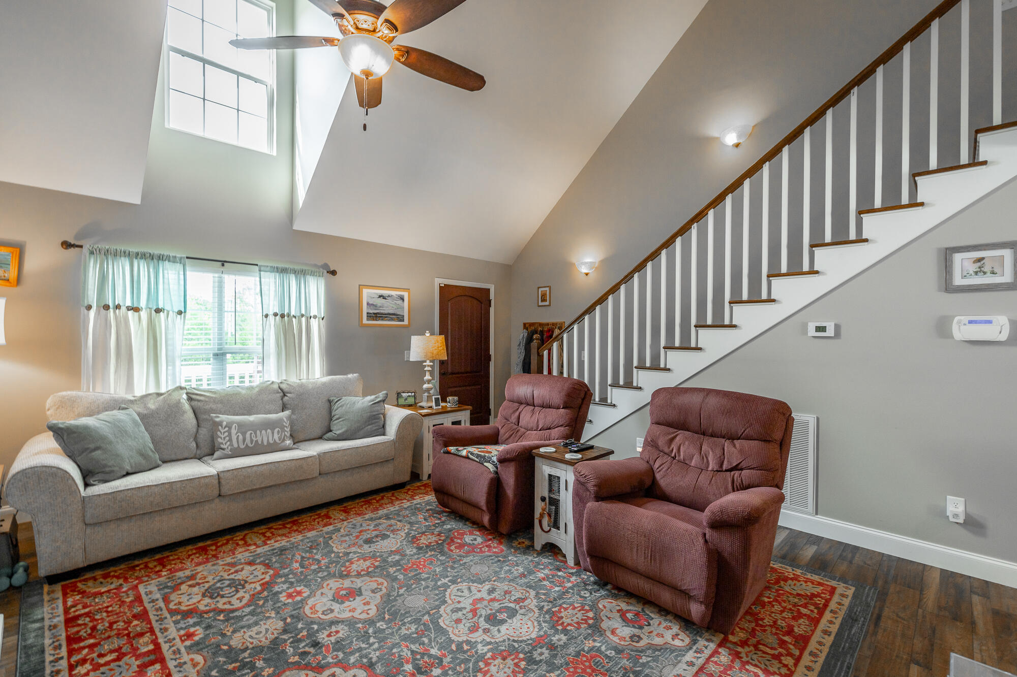 265 Greenbriar Trail NE