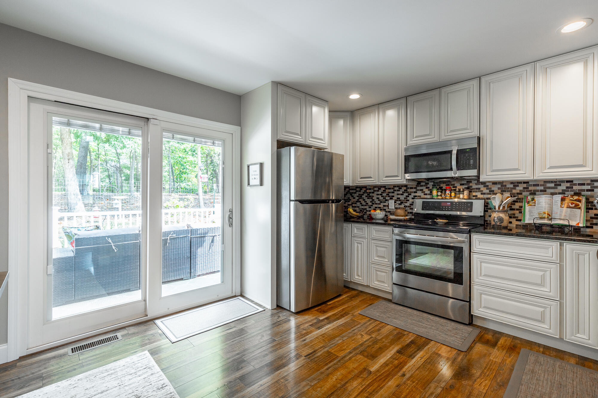 265 Greenbriar Trail NE