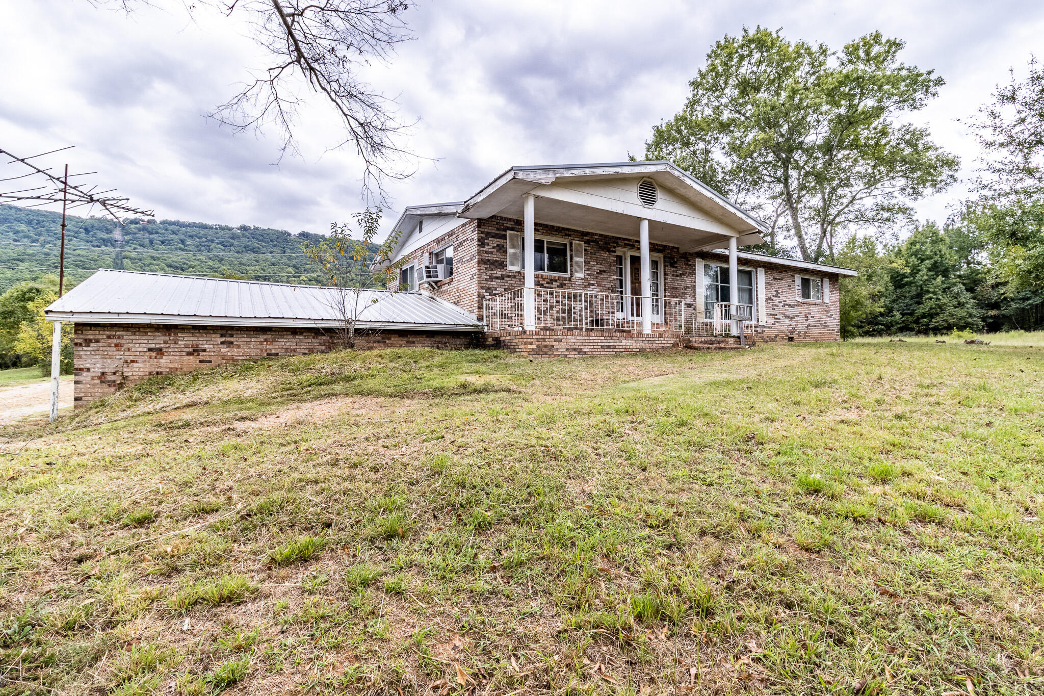 4941 Cloverdale Road