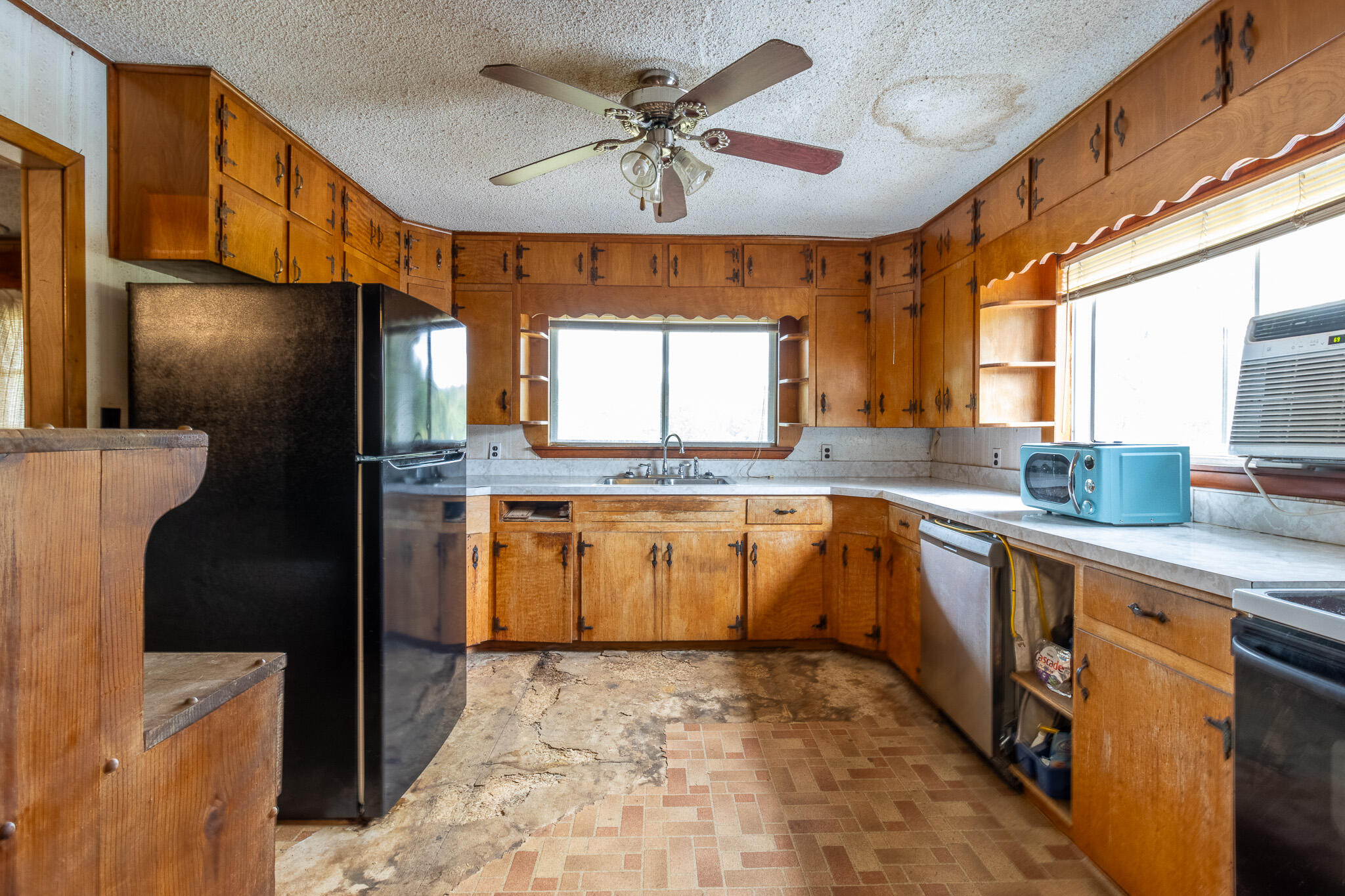 4941 Cloverdale Road