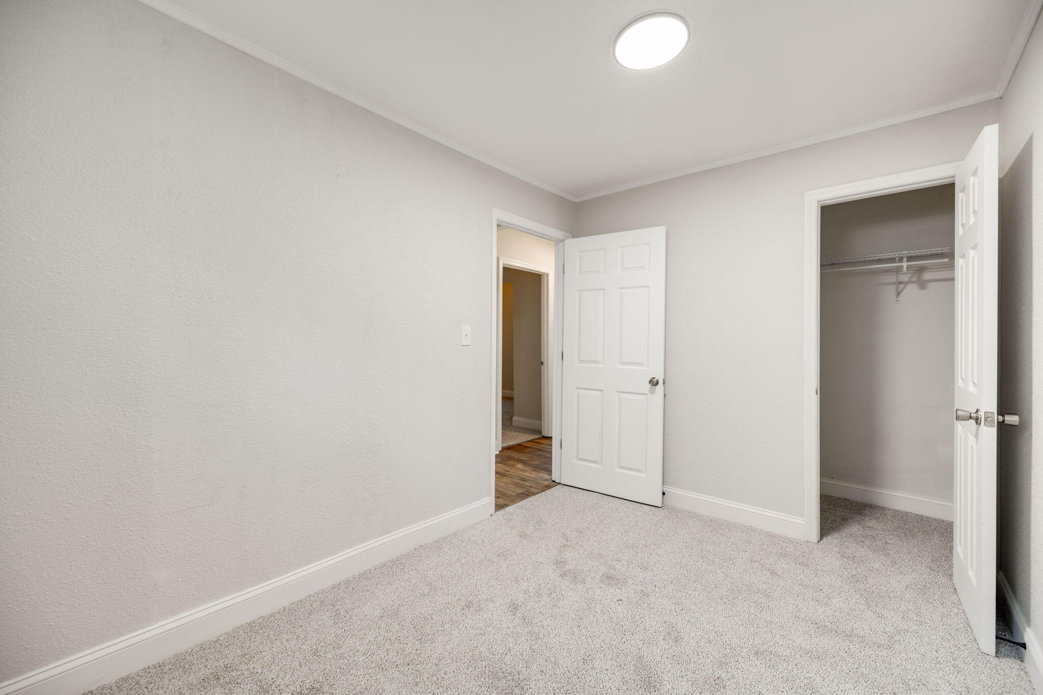496 Mineral Avenue