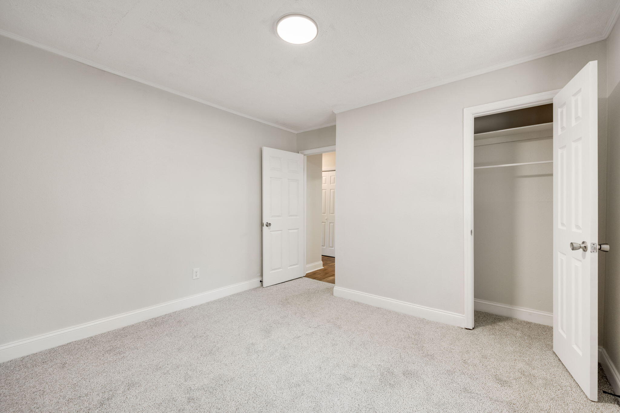 496 Mineral Avenue