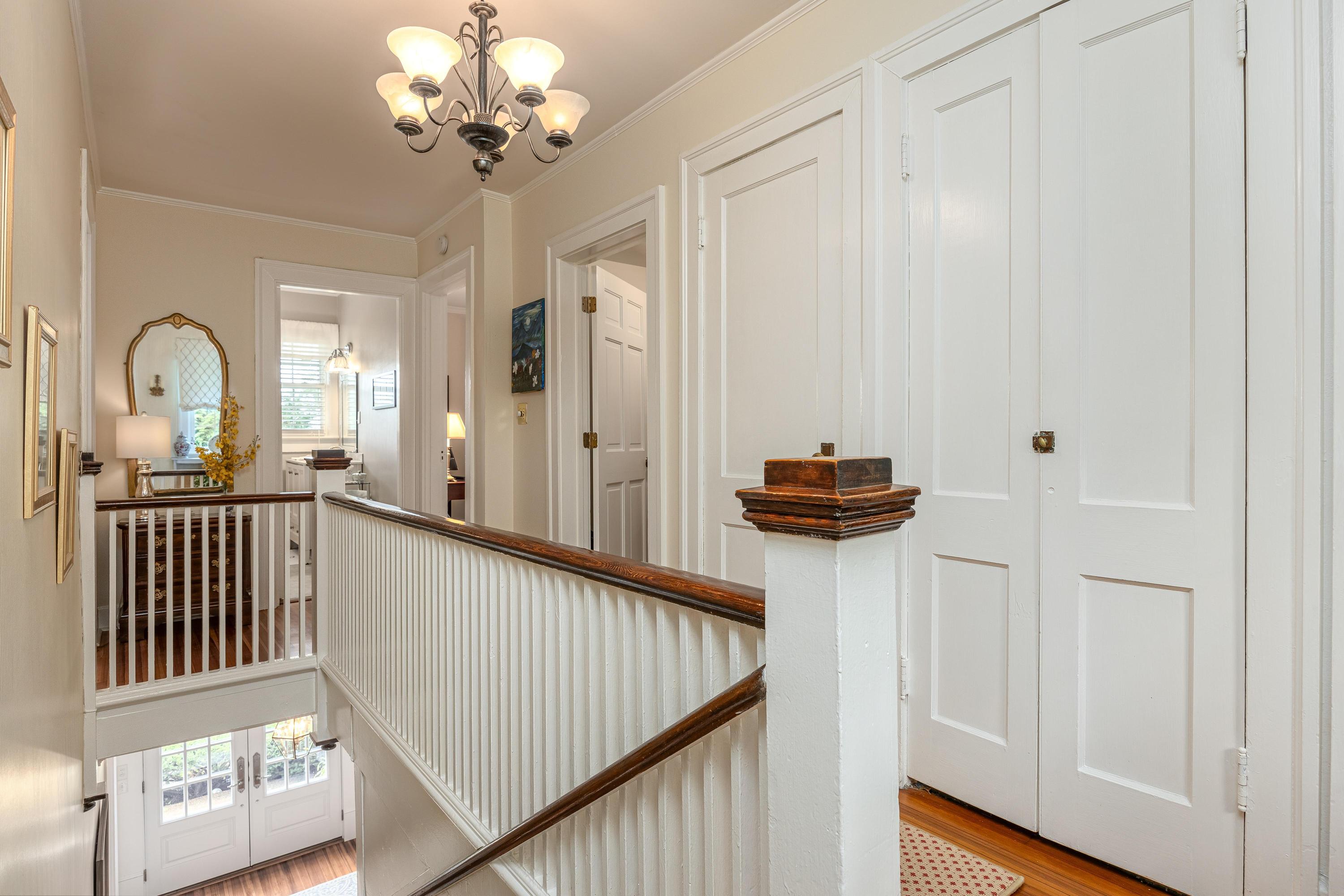 533 W Brow Road