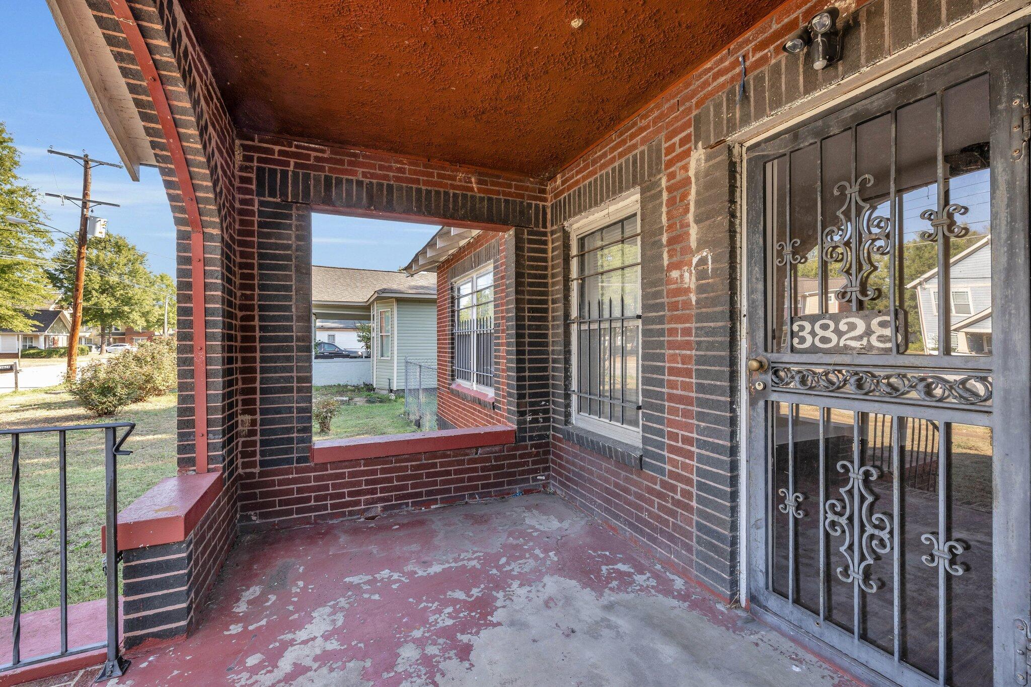 3828 Highland Avenue