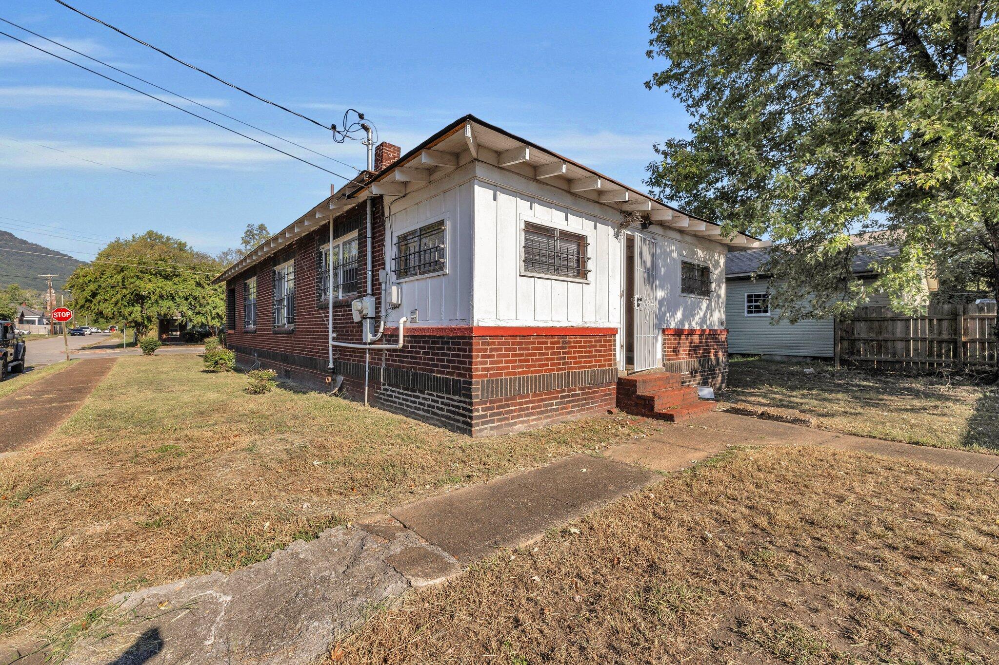 3828 Highland Avenue