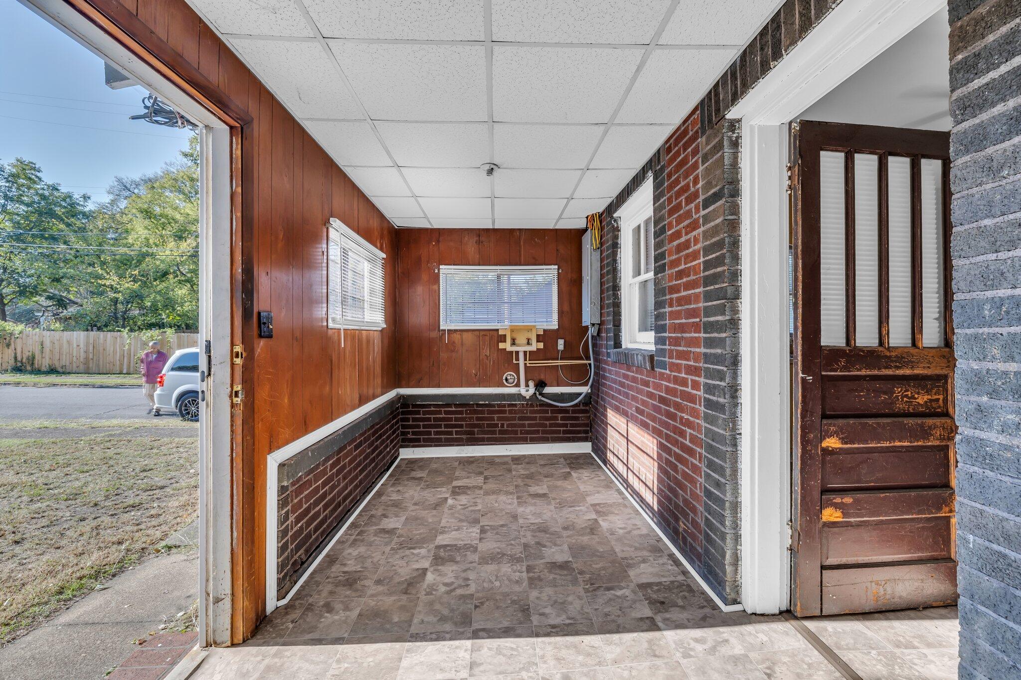 3828 Highland Avenue