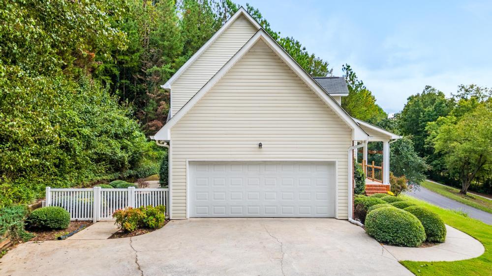 318 Golf View Drive