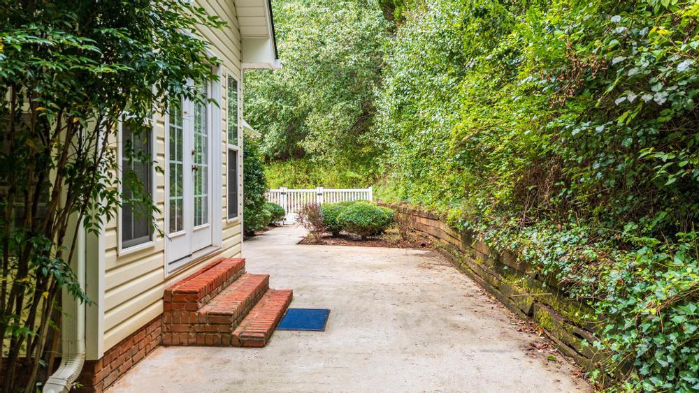 318 Golf View Drive