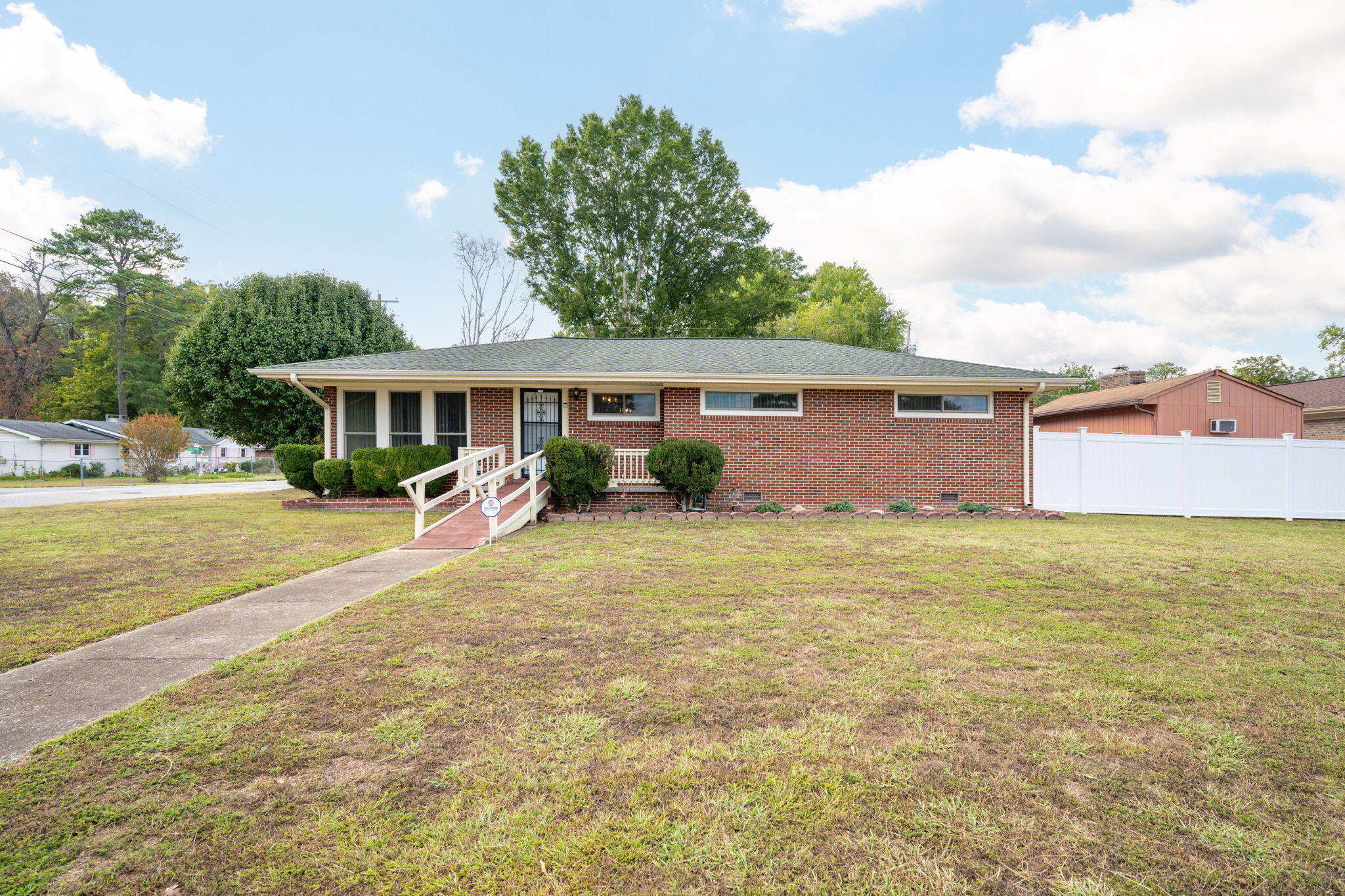 1101 Vannoy Drive