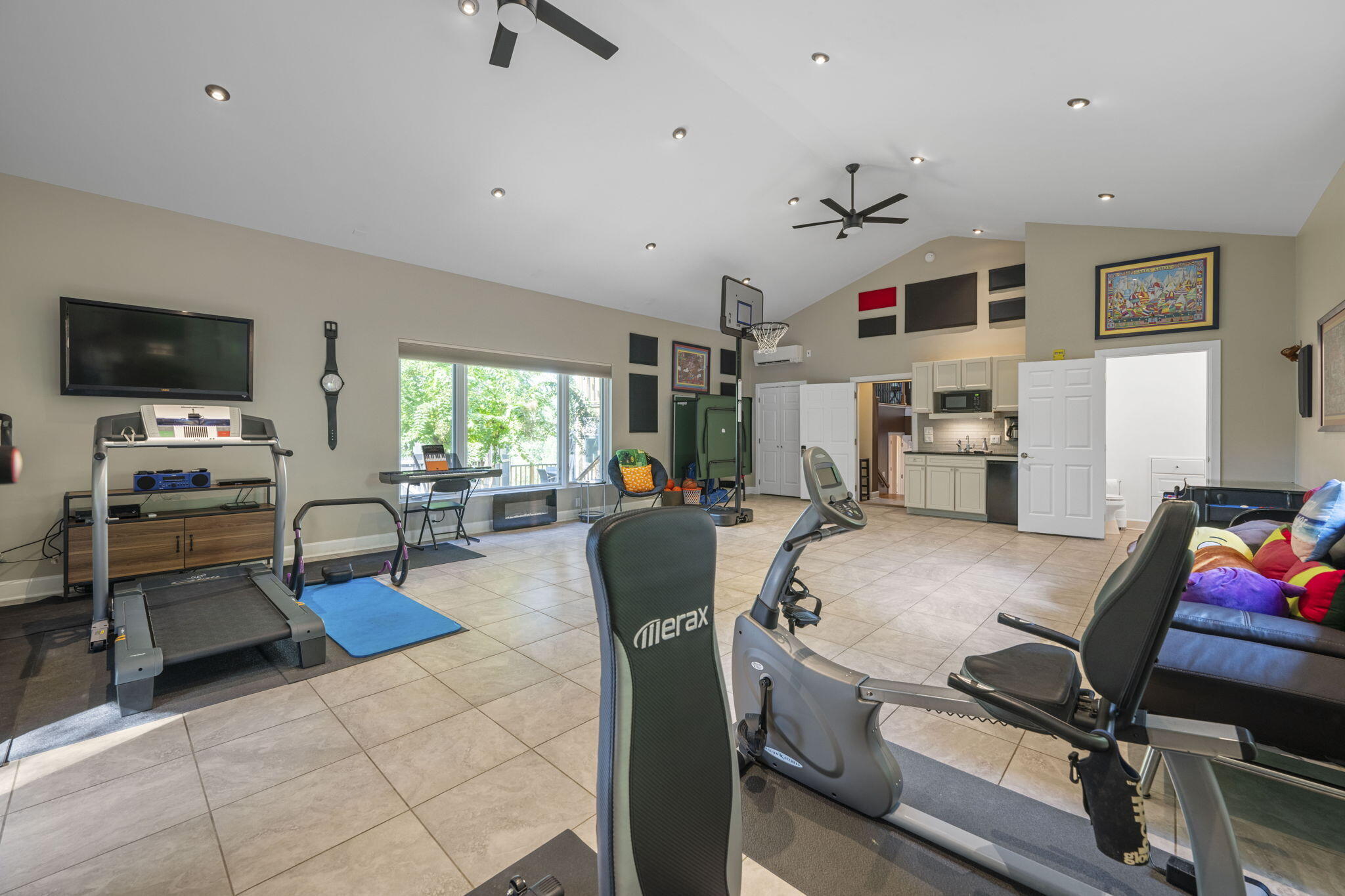 2106 Wisteria Drive