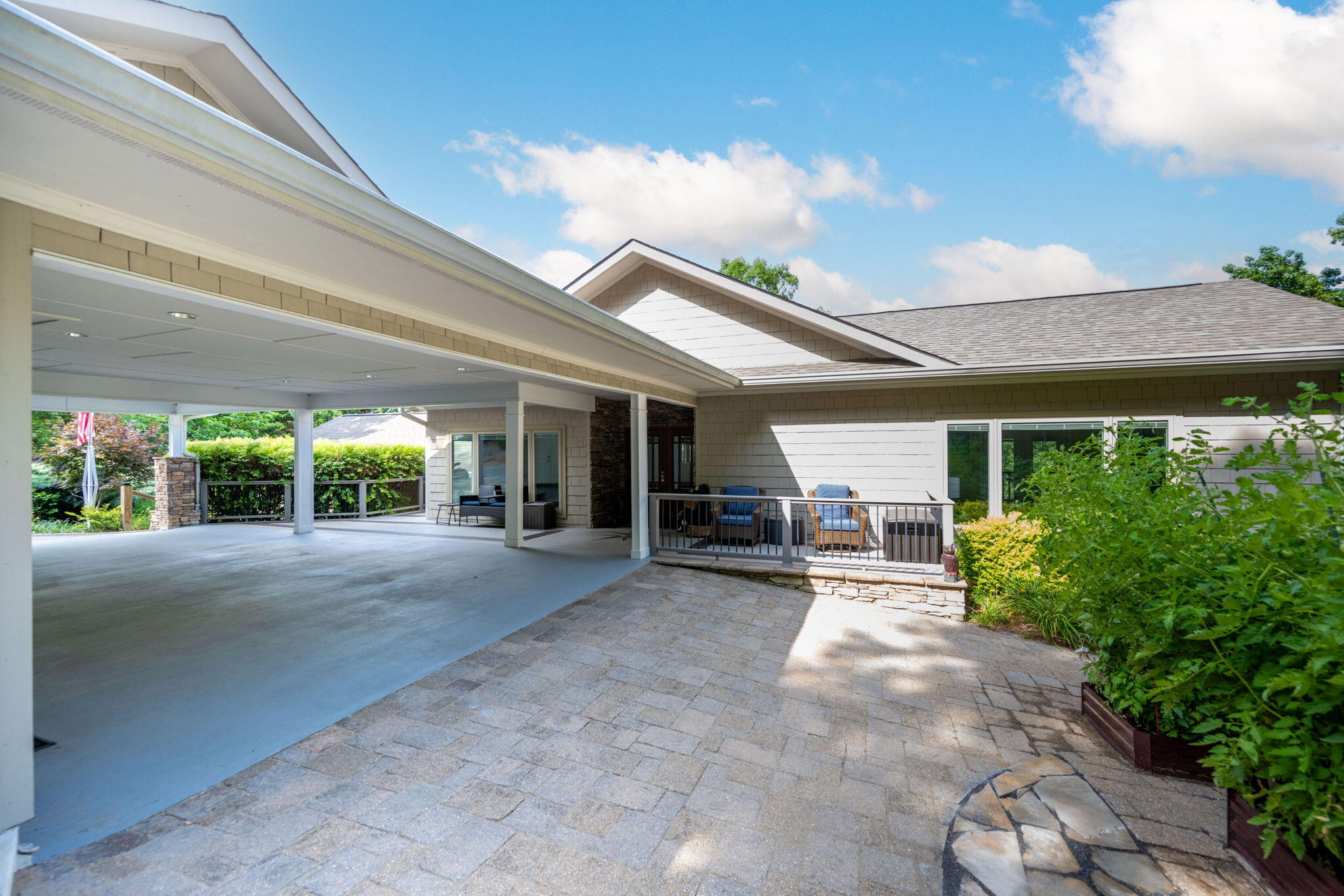 2106 Wisteria Drive
