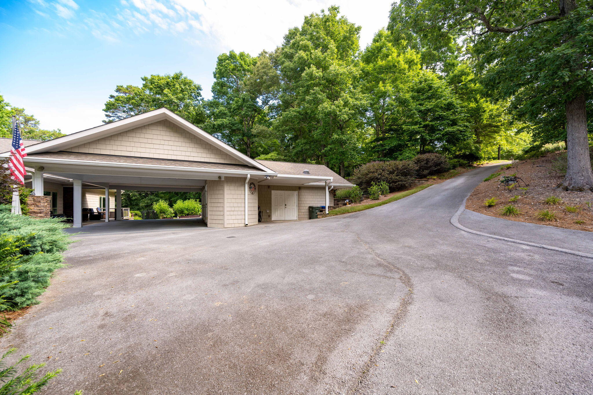 2106 Wisteria Drive