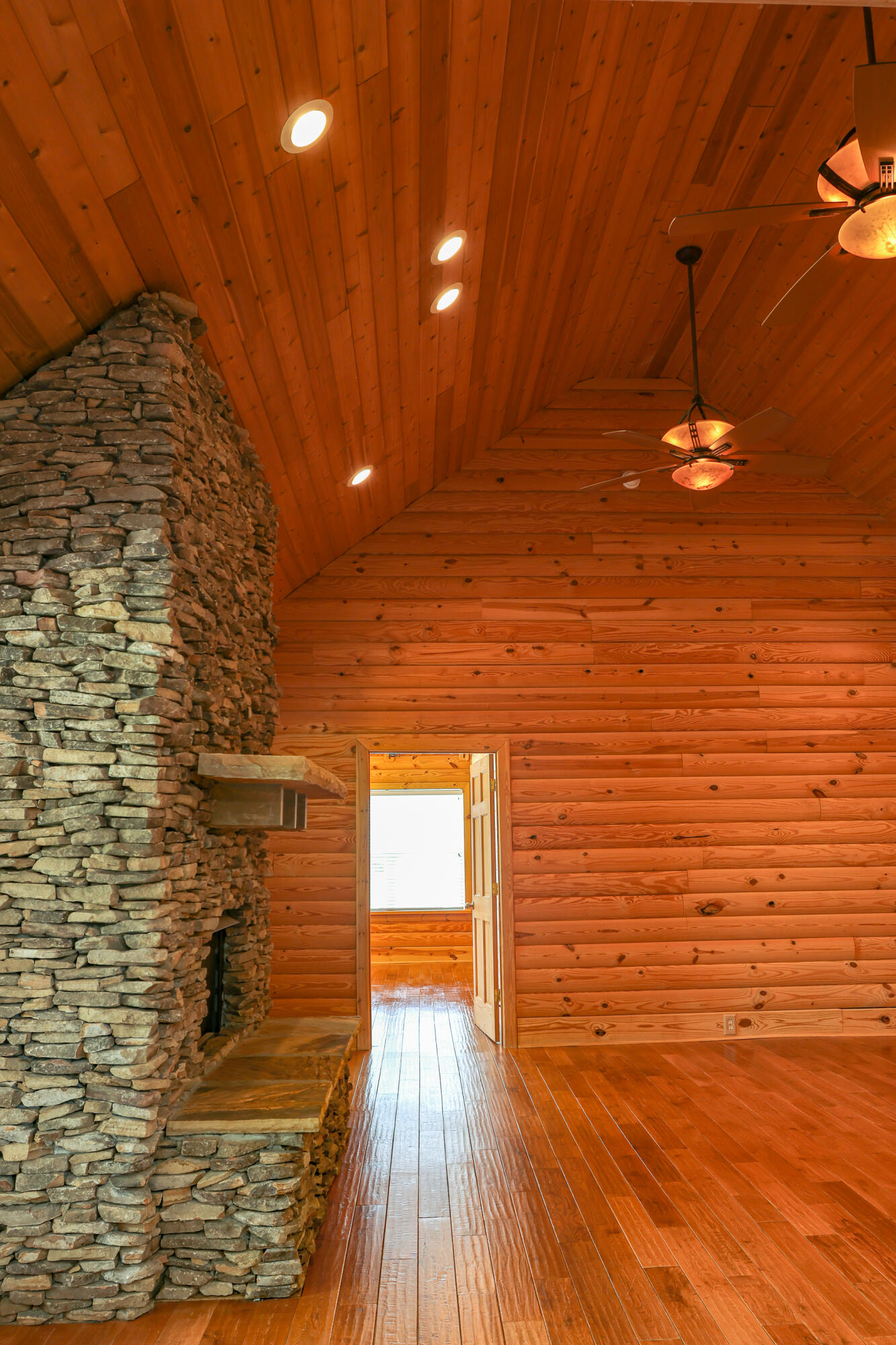 2318 Mowbray Pike