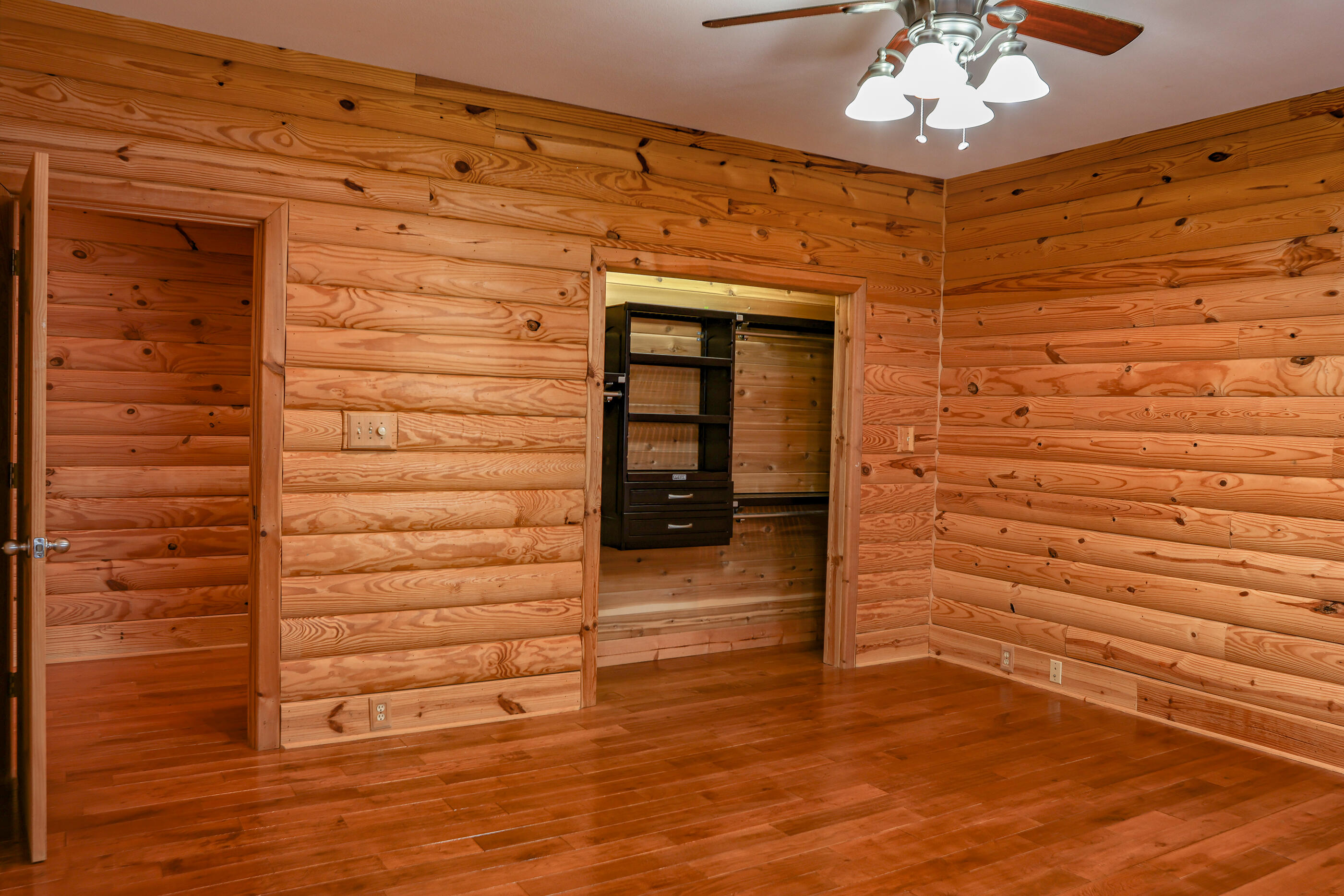 2318 Mowbray Pike