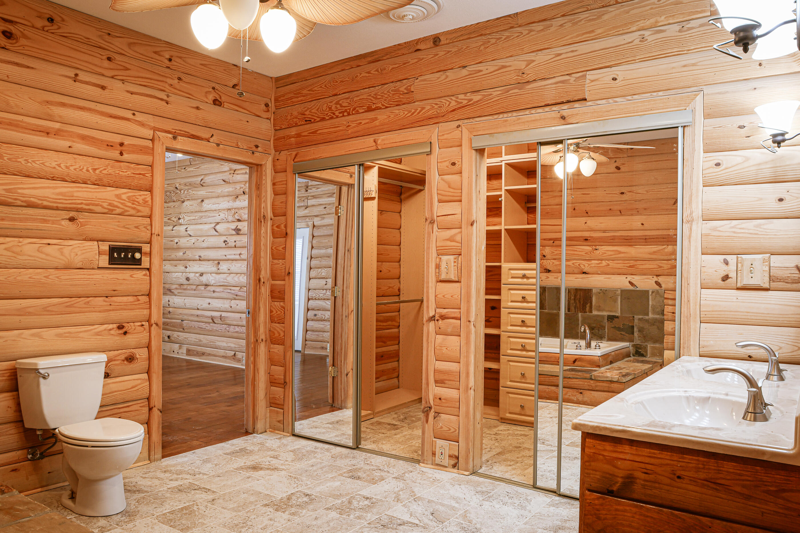 2318 Mowbray Pike