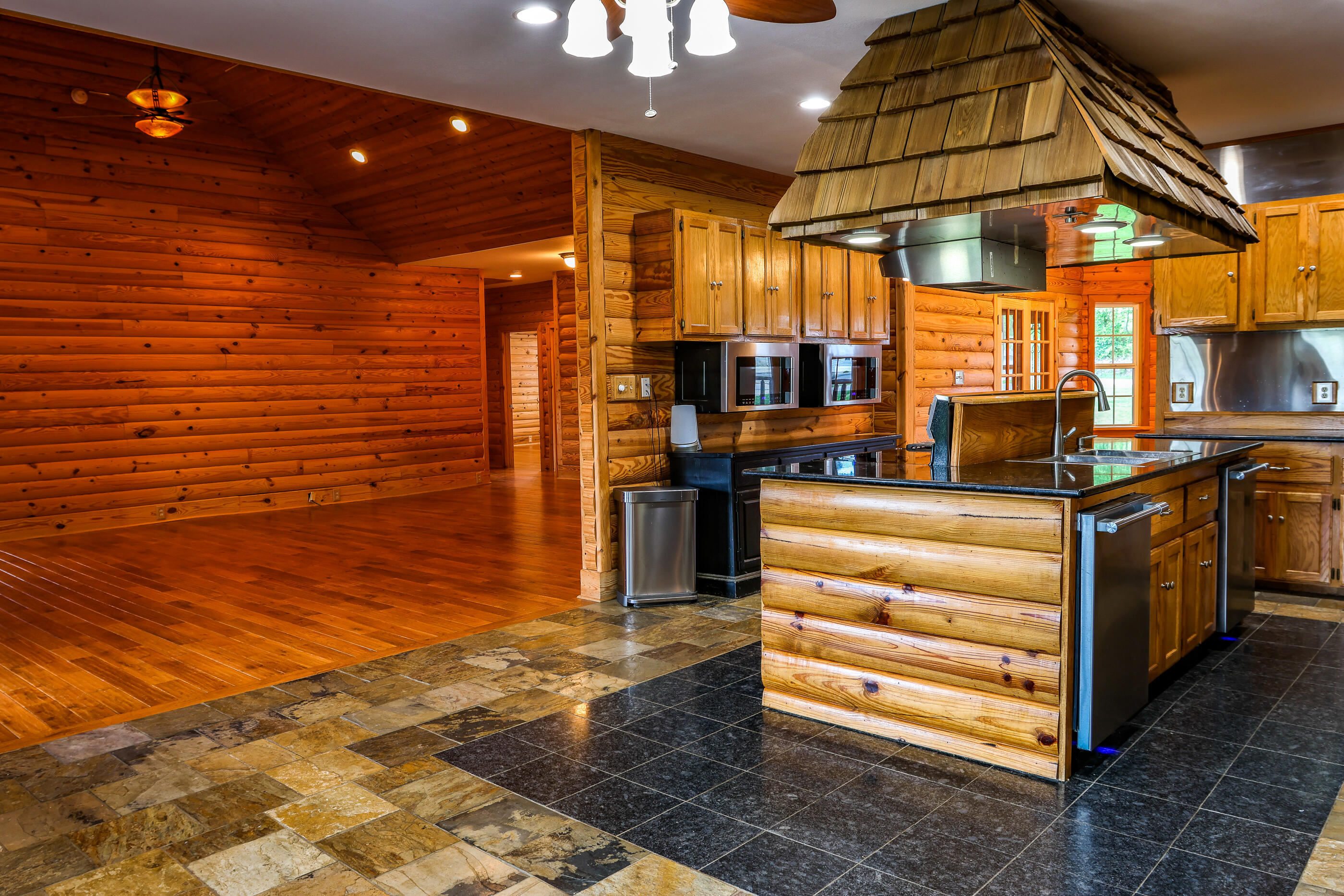 2318 Mowbray Pike