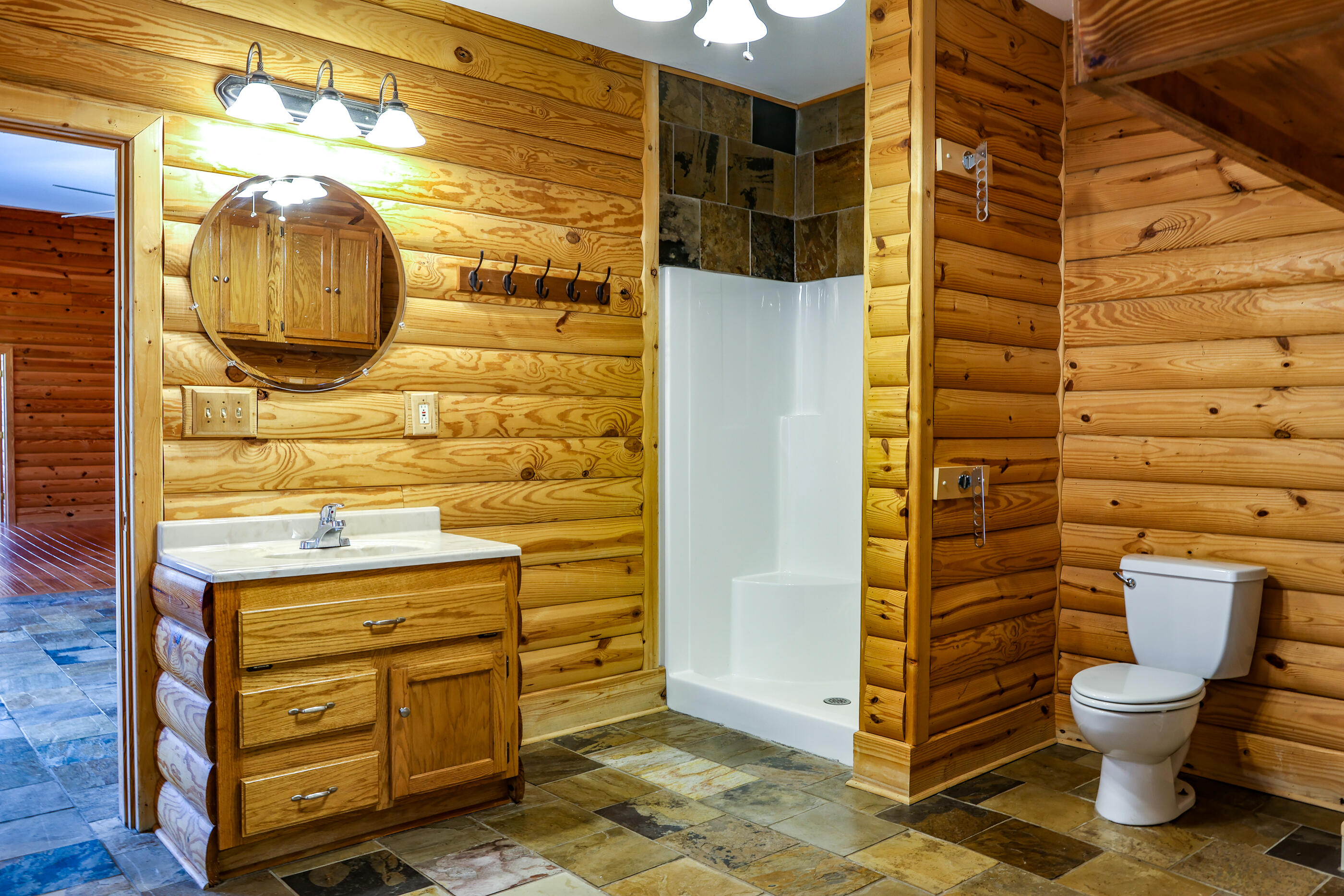 2318 Mowbray Pike
