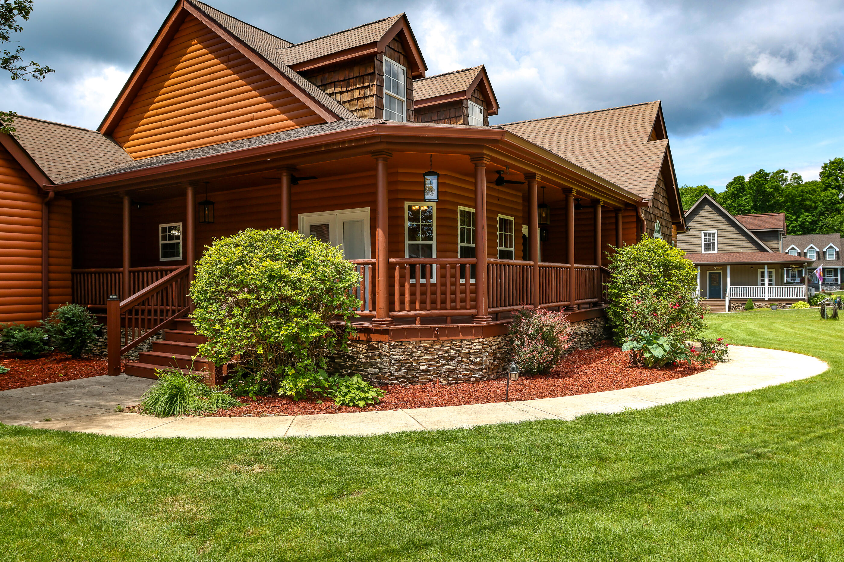 2318 Mowbray Pike