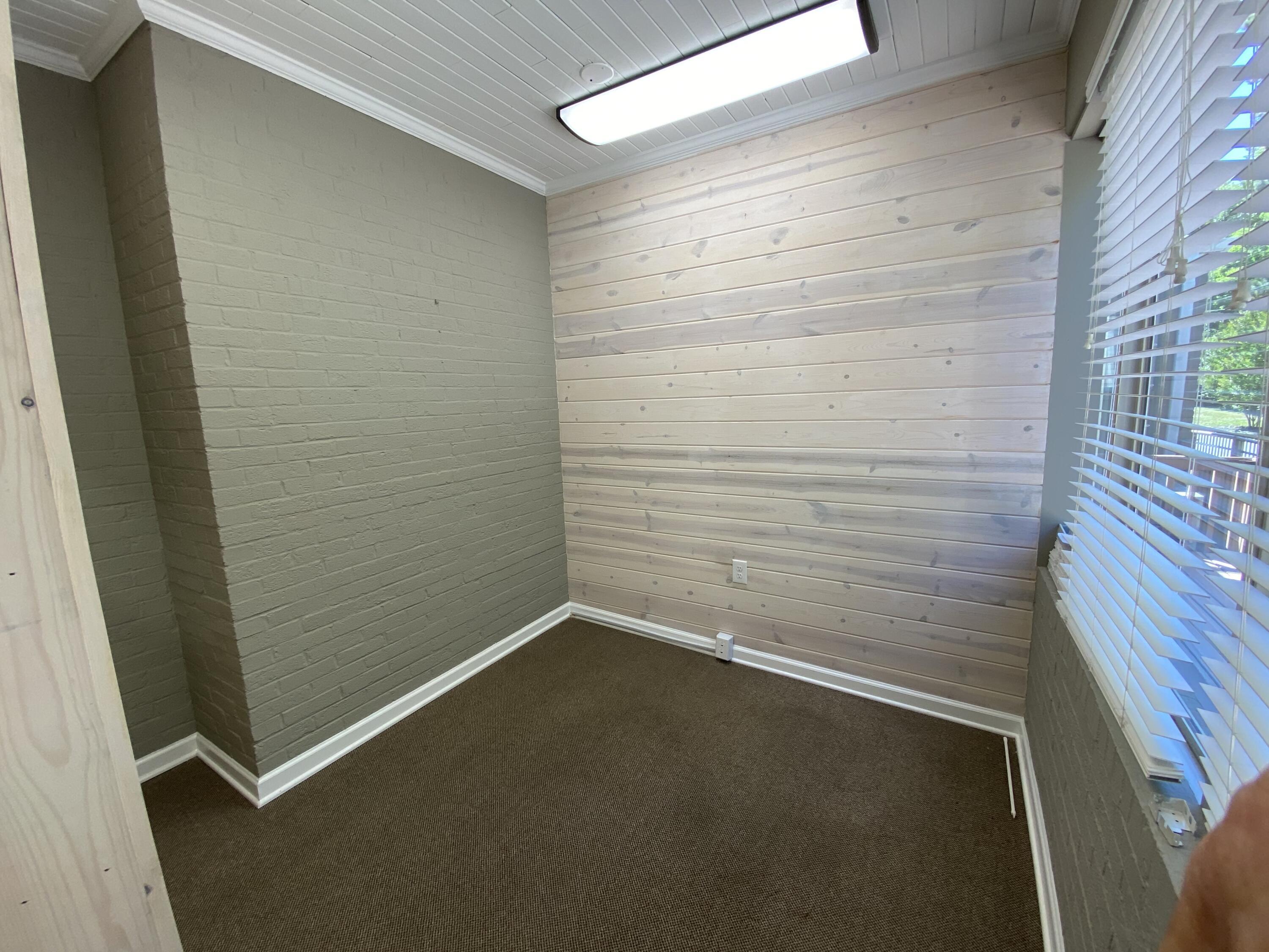 4115 North Terrace