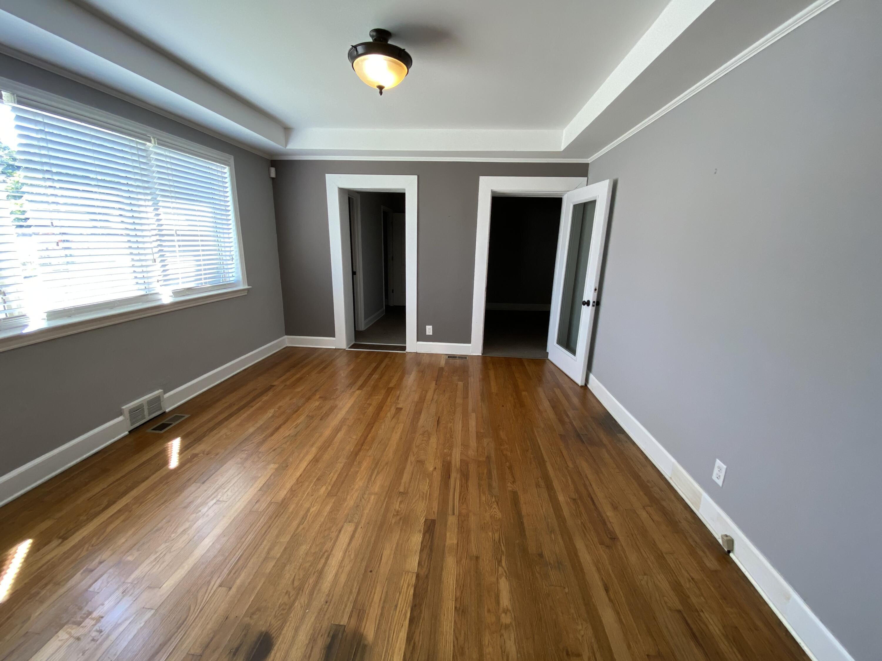 4115 North Terrace