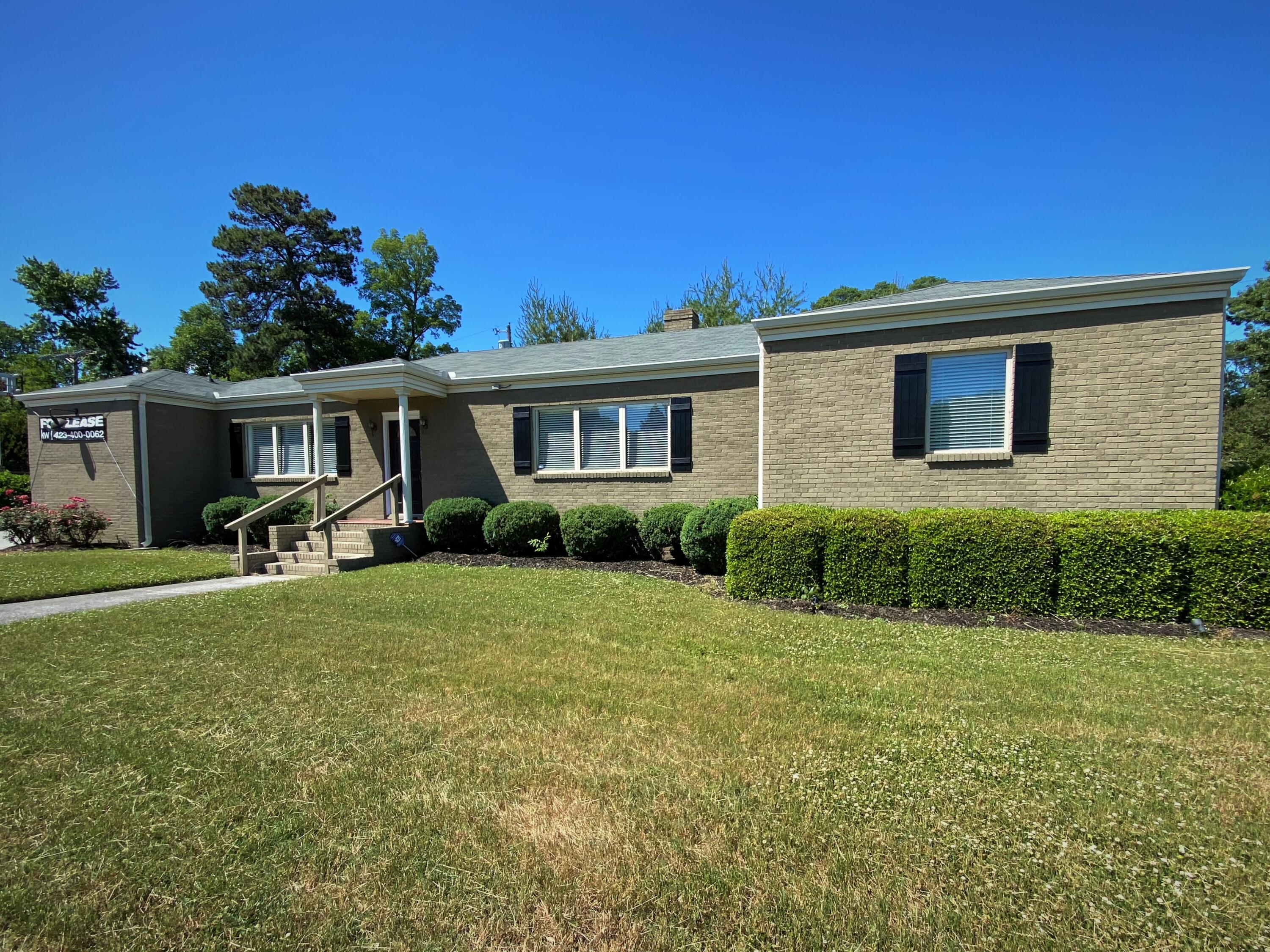 4115 North Terrace