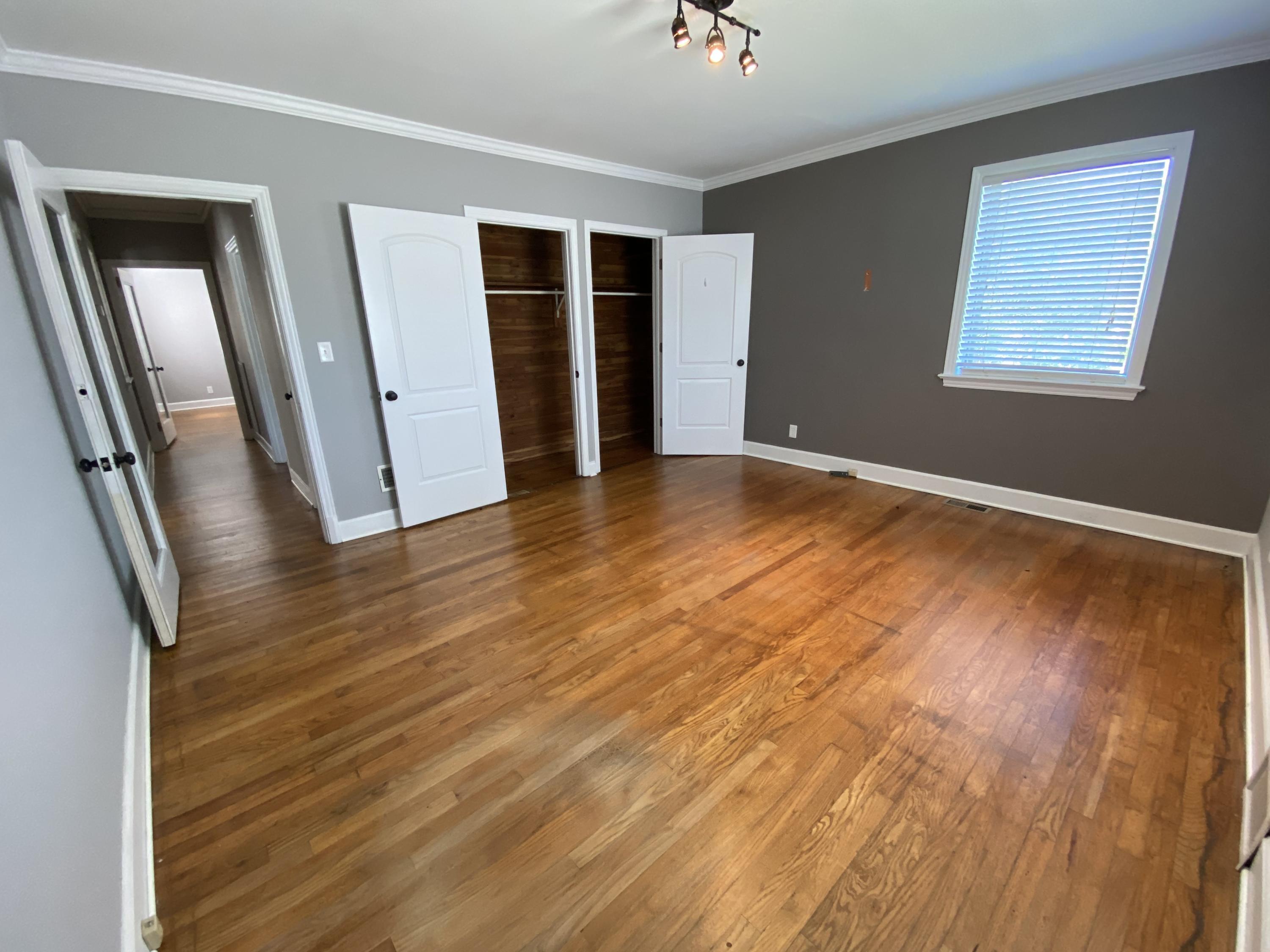 4115 North Terrace