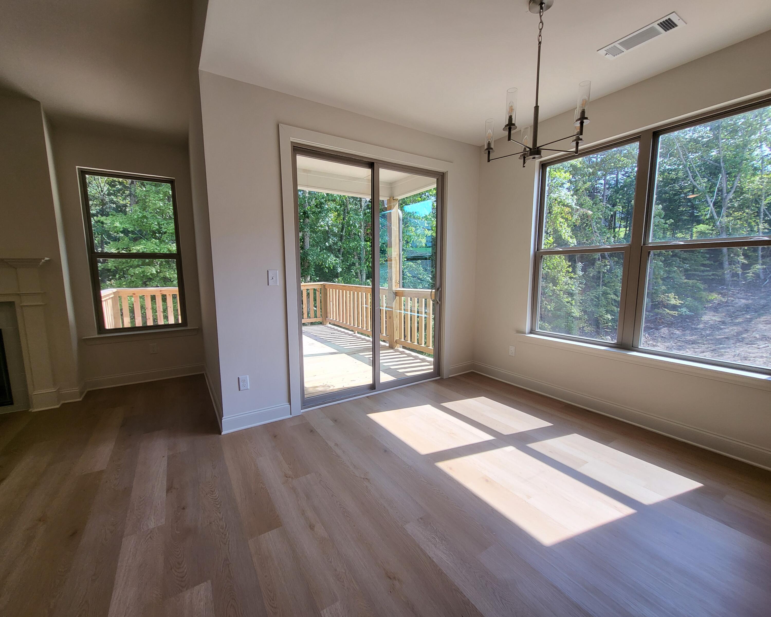 7192 Mercedes Lane, 1532