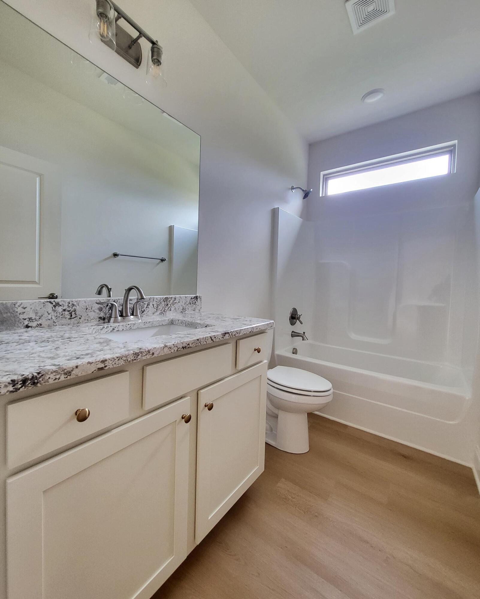 7192 Mercedes Lane, 1532