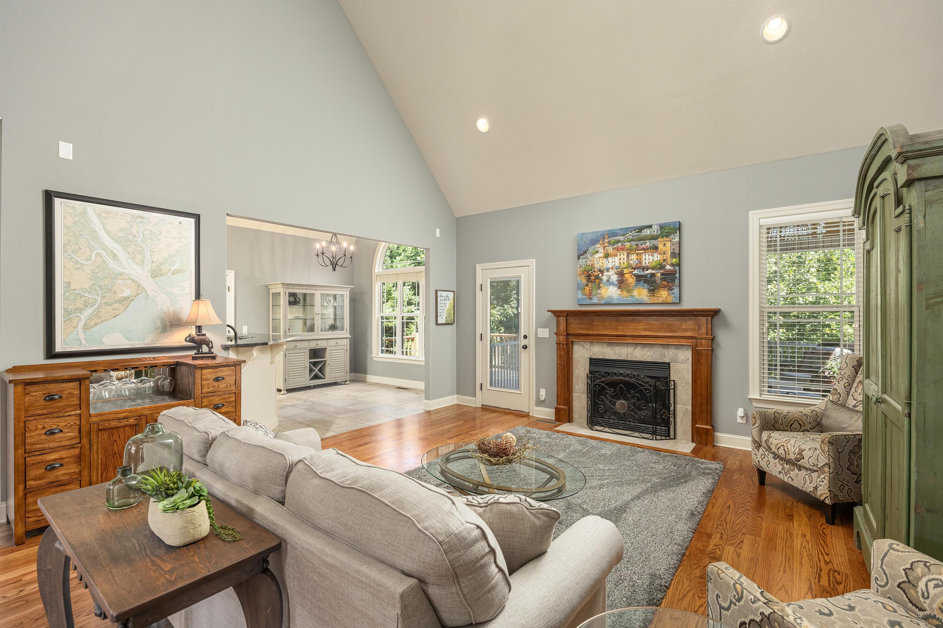 10094 Meadowstone Drive