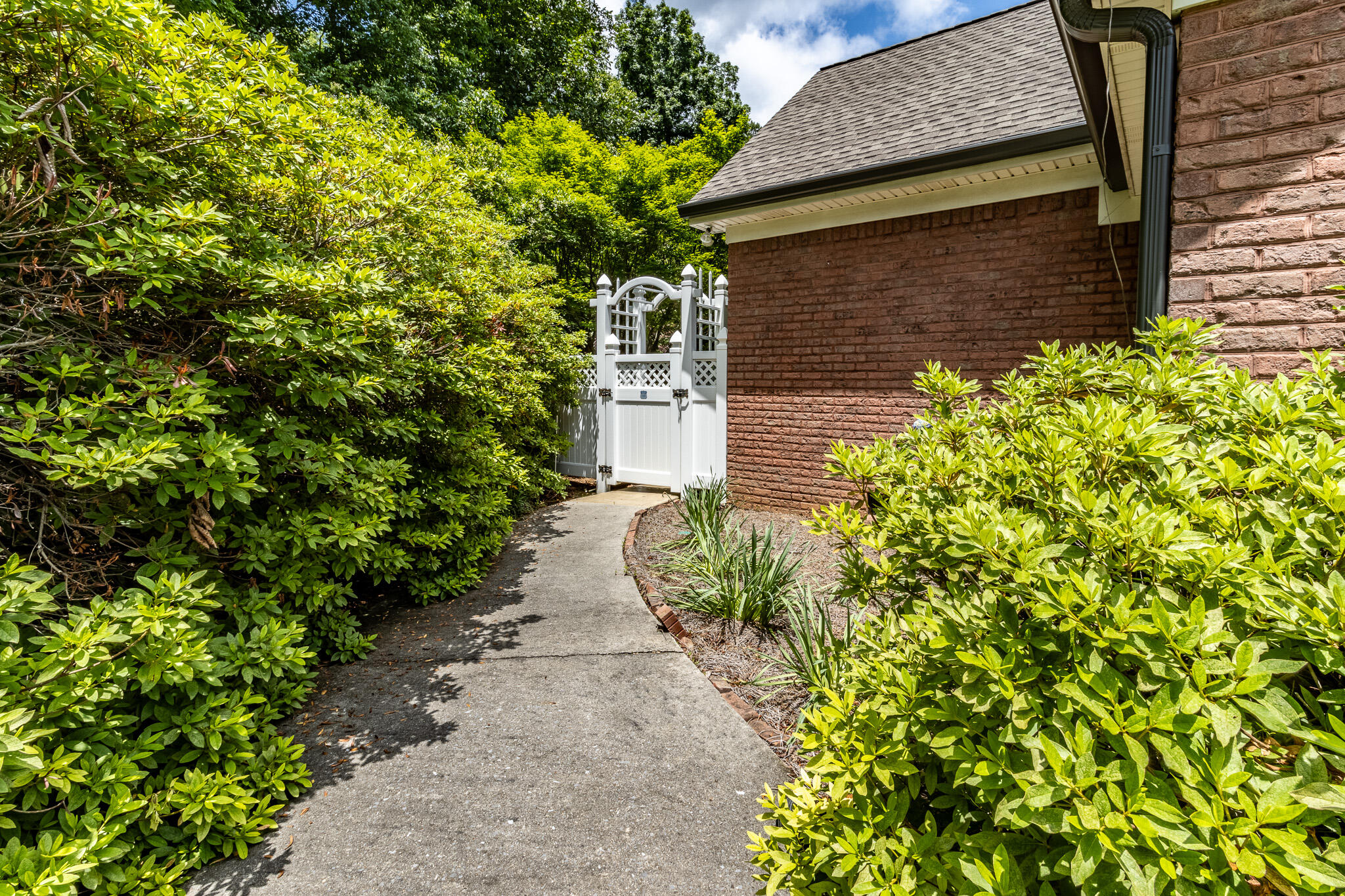 312 Charolais Trail
