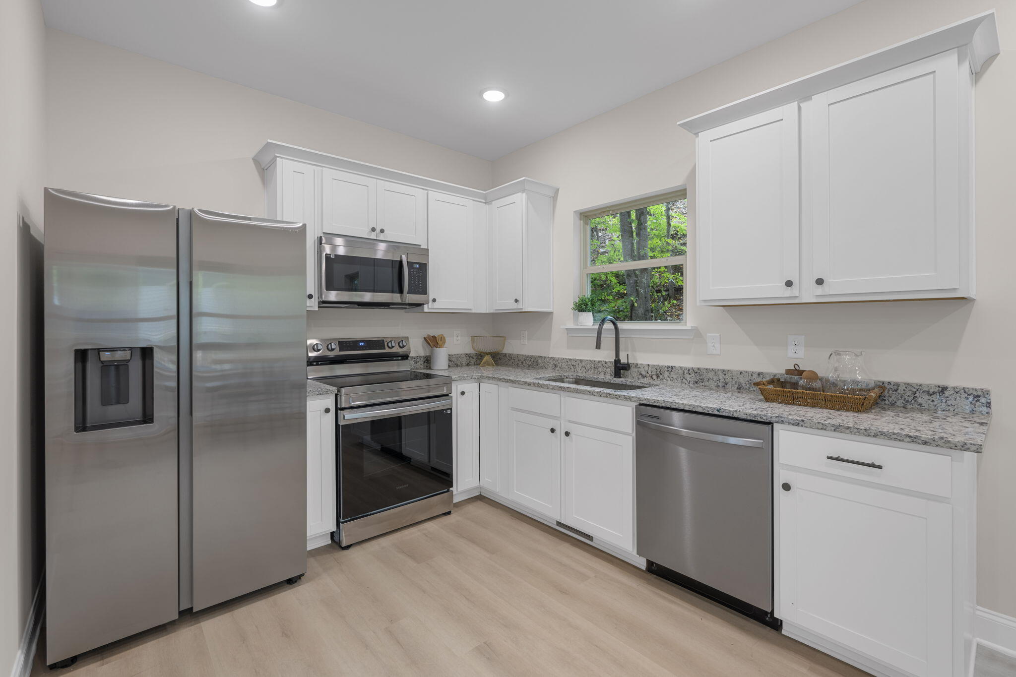 4520 Kellys Ferry Road, 12