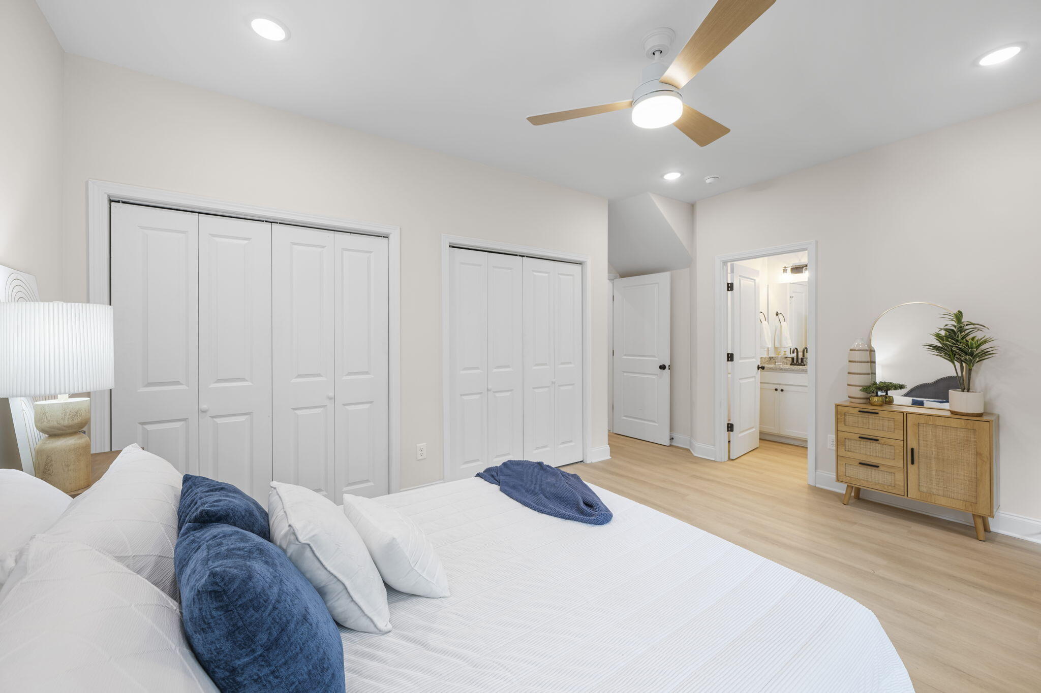 4520 Kellys Ferry Road, 12