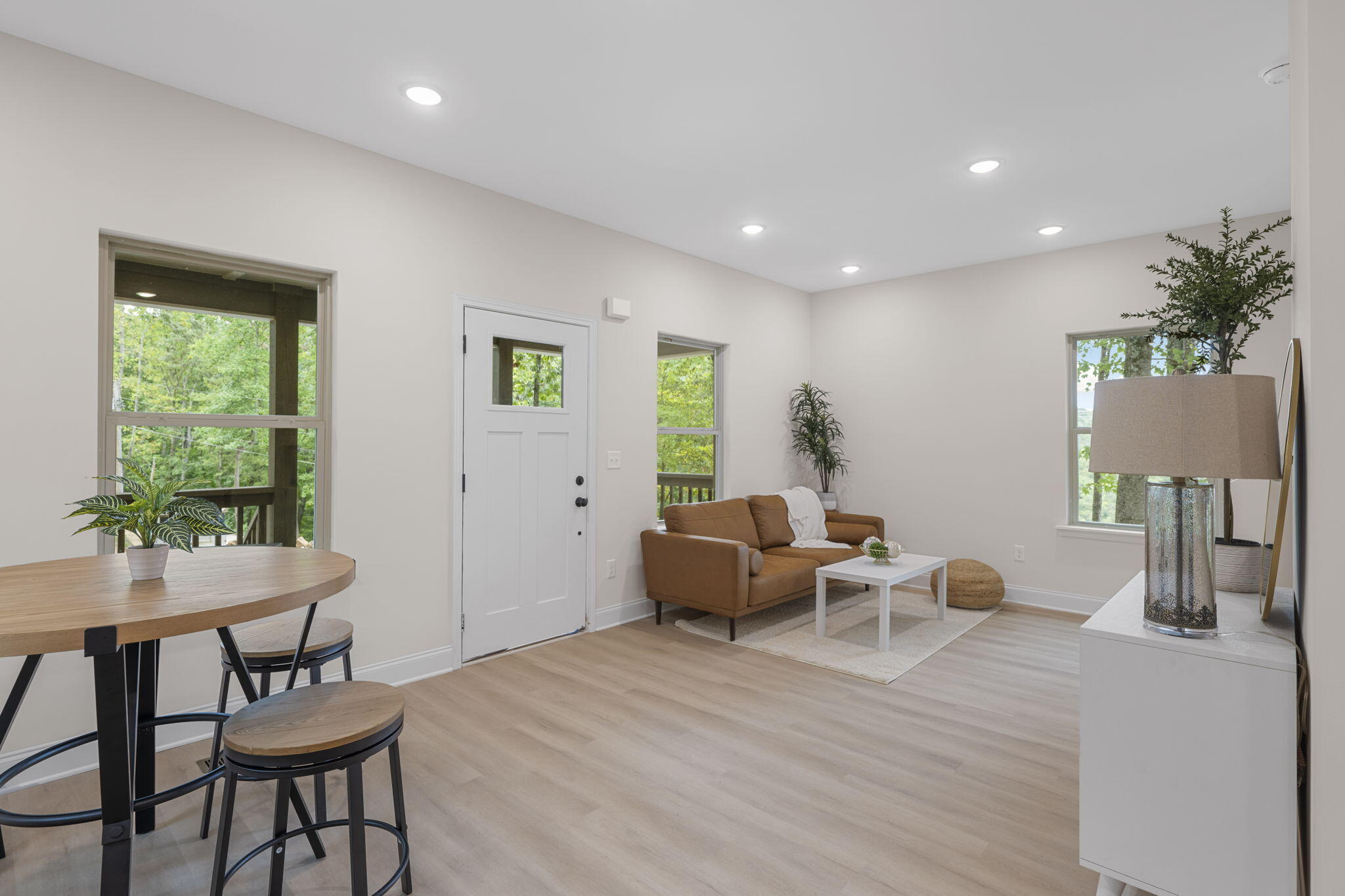 4520 Kellys Ferry Road, 12
