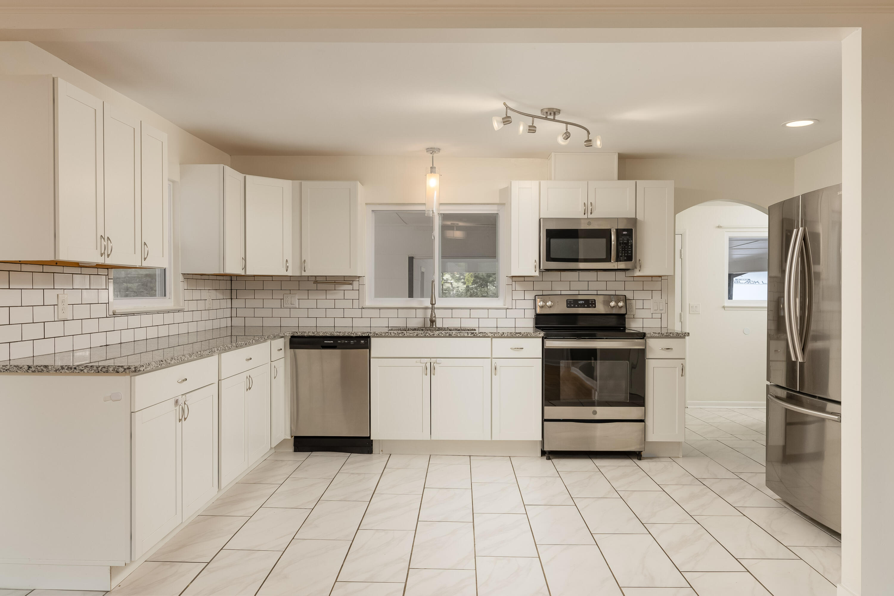 2019 Myrtle Avenue