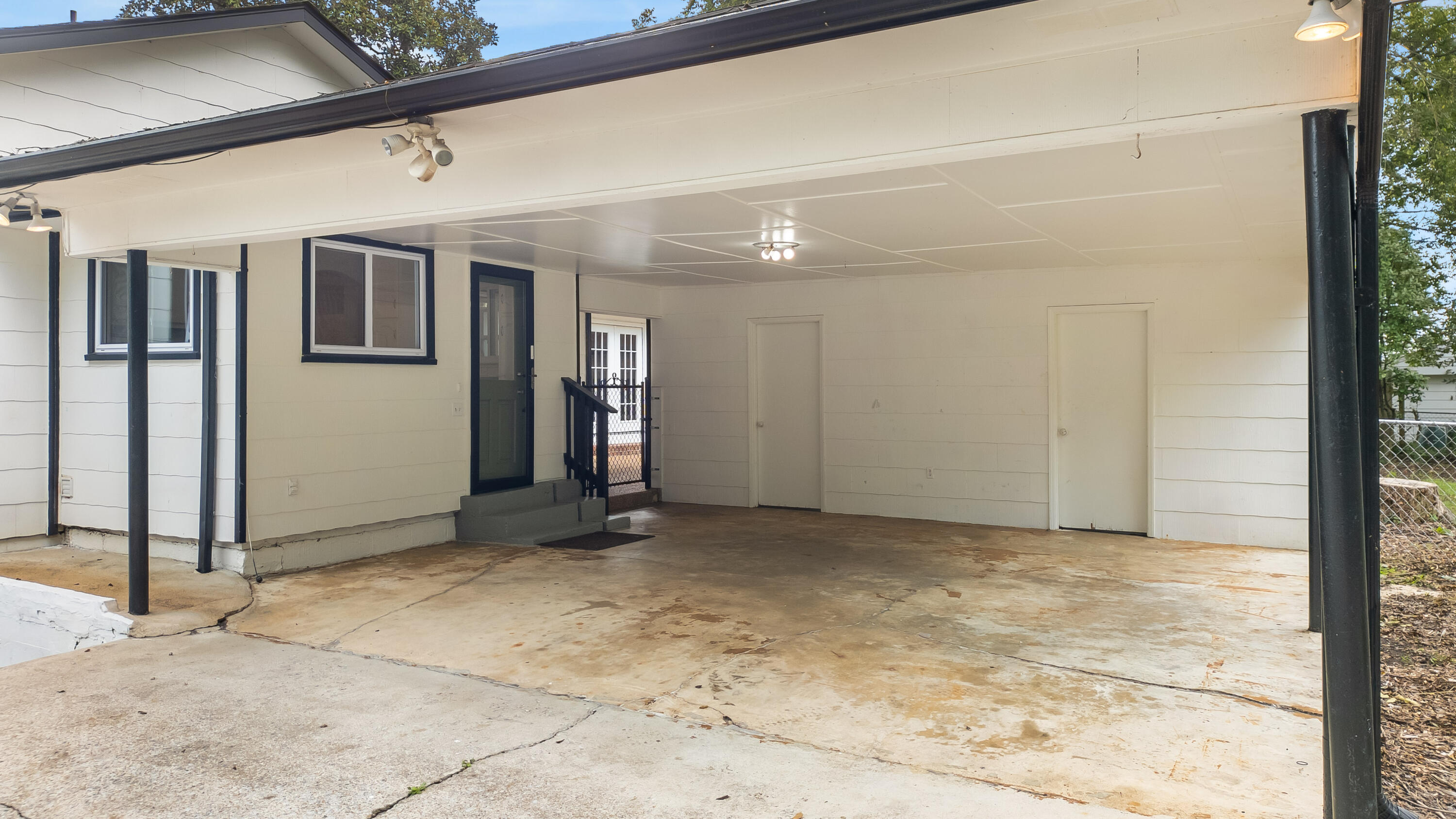 2019 Myrtle Avenue