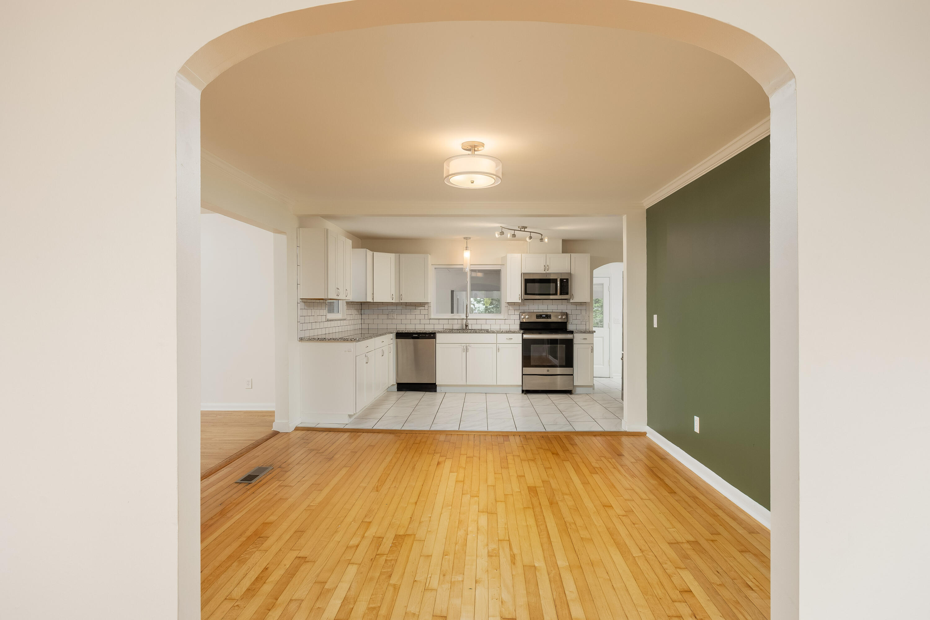2019 Myrtle Avenue