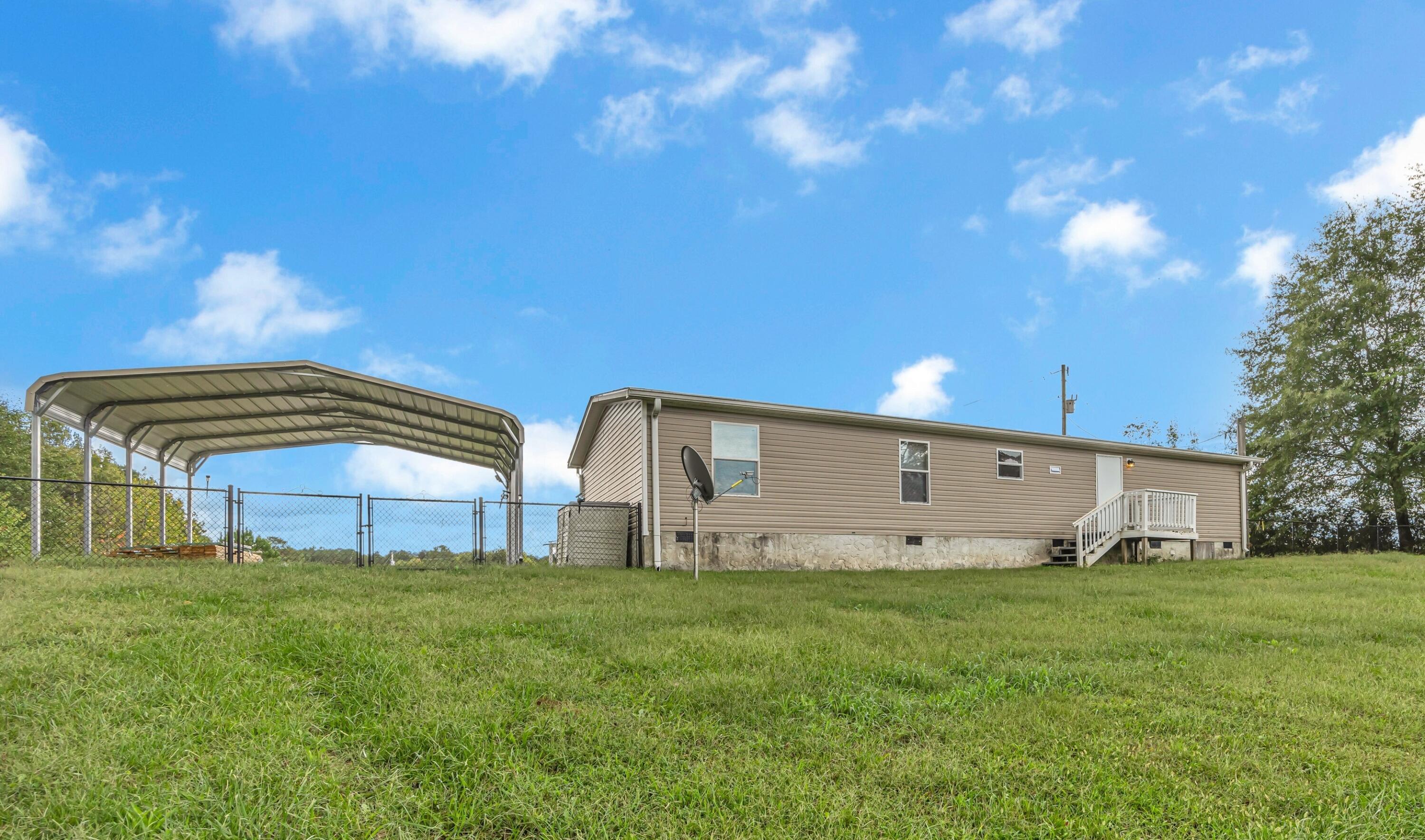 780 Humbard Road SE