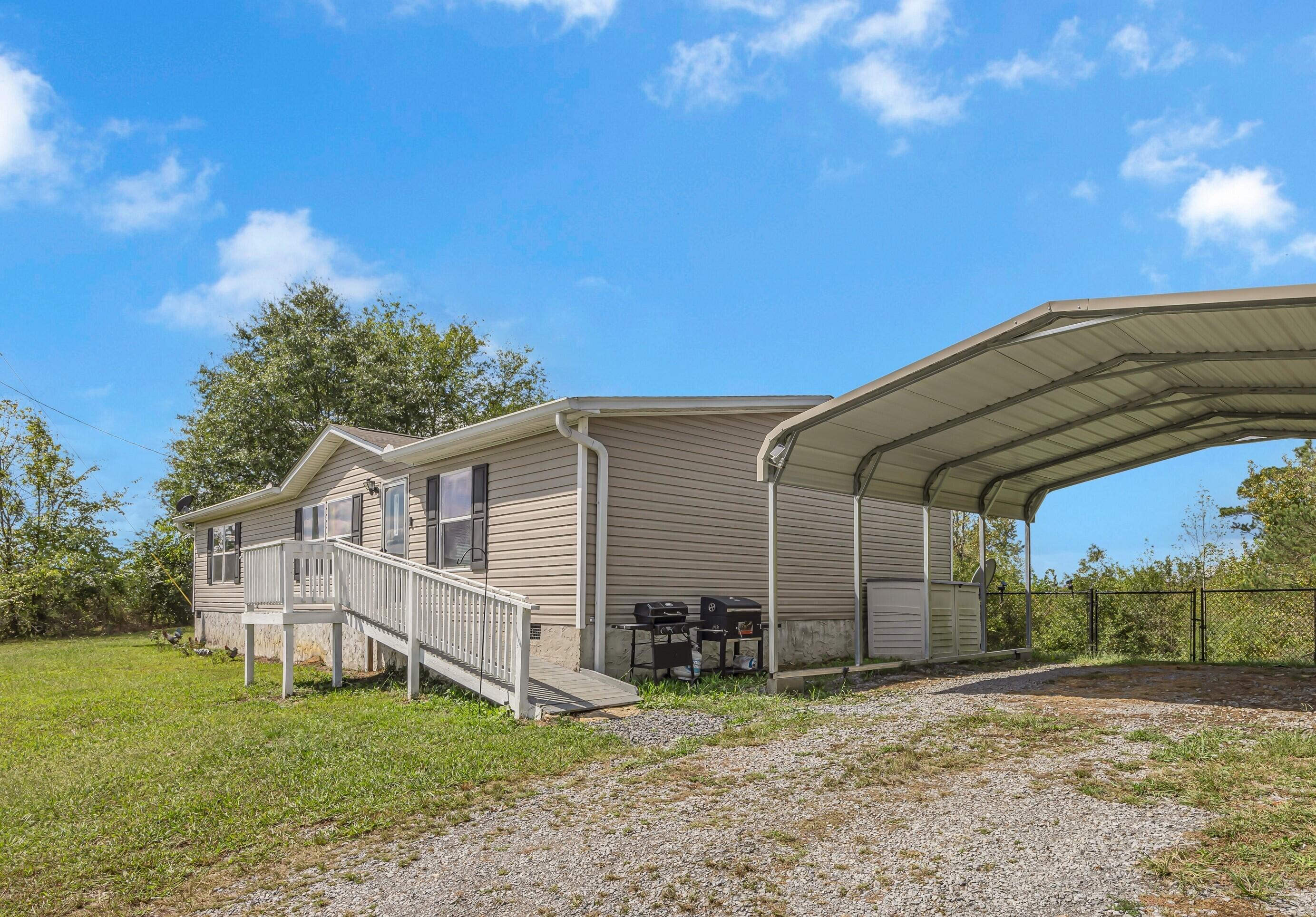 780 Humbard Road SE