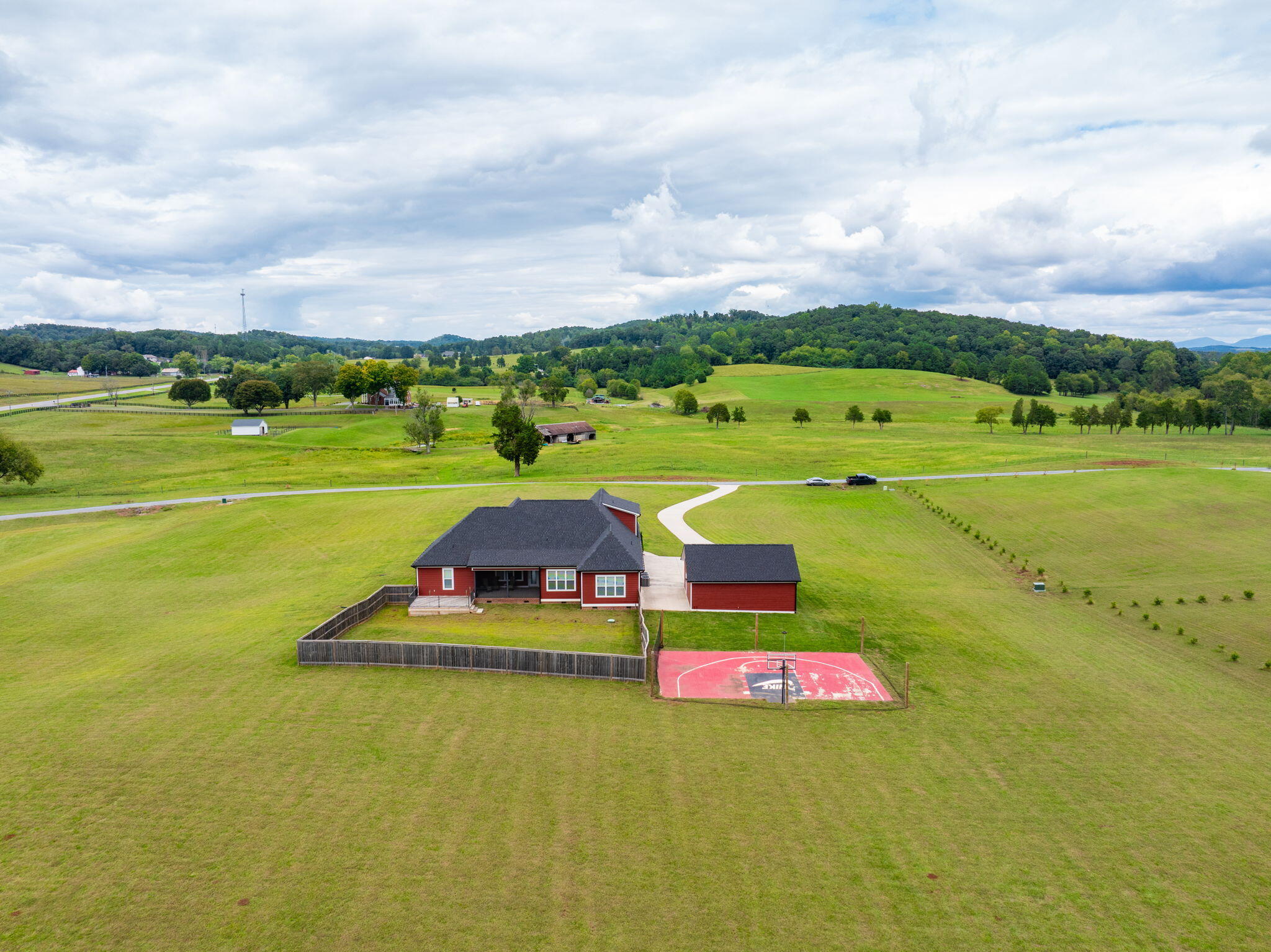 5857 Dalton Pike