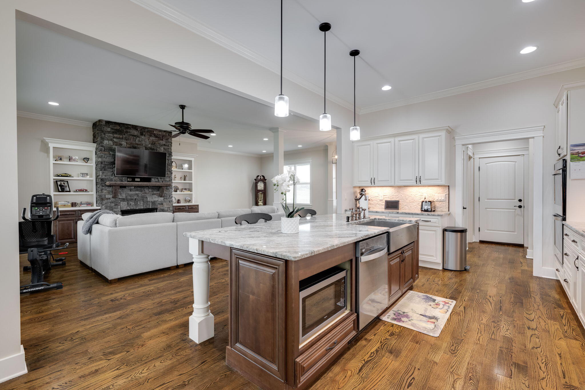 5857 Dalton Pike