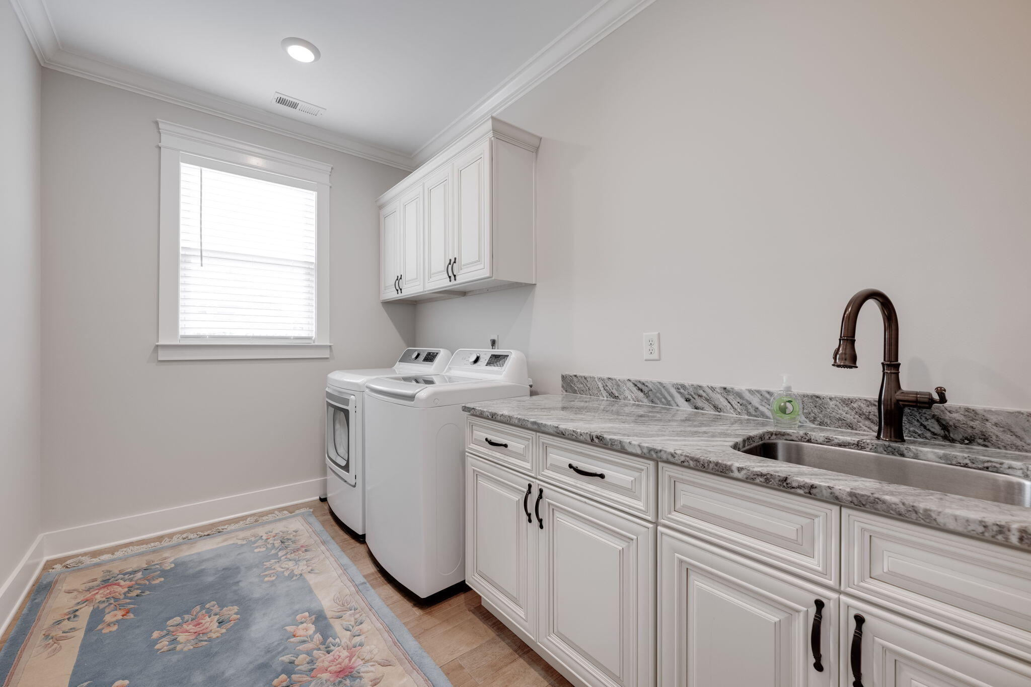 5857 Dalton Pike