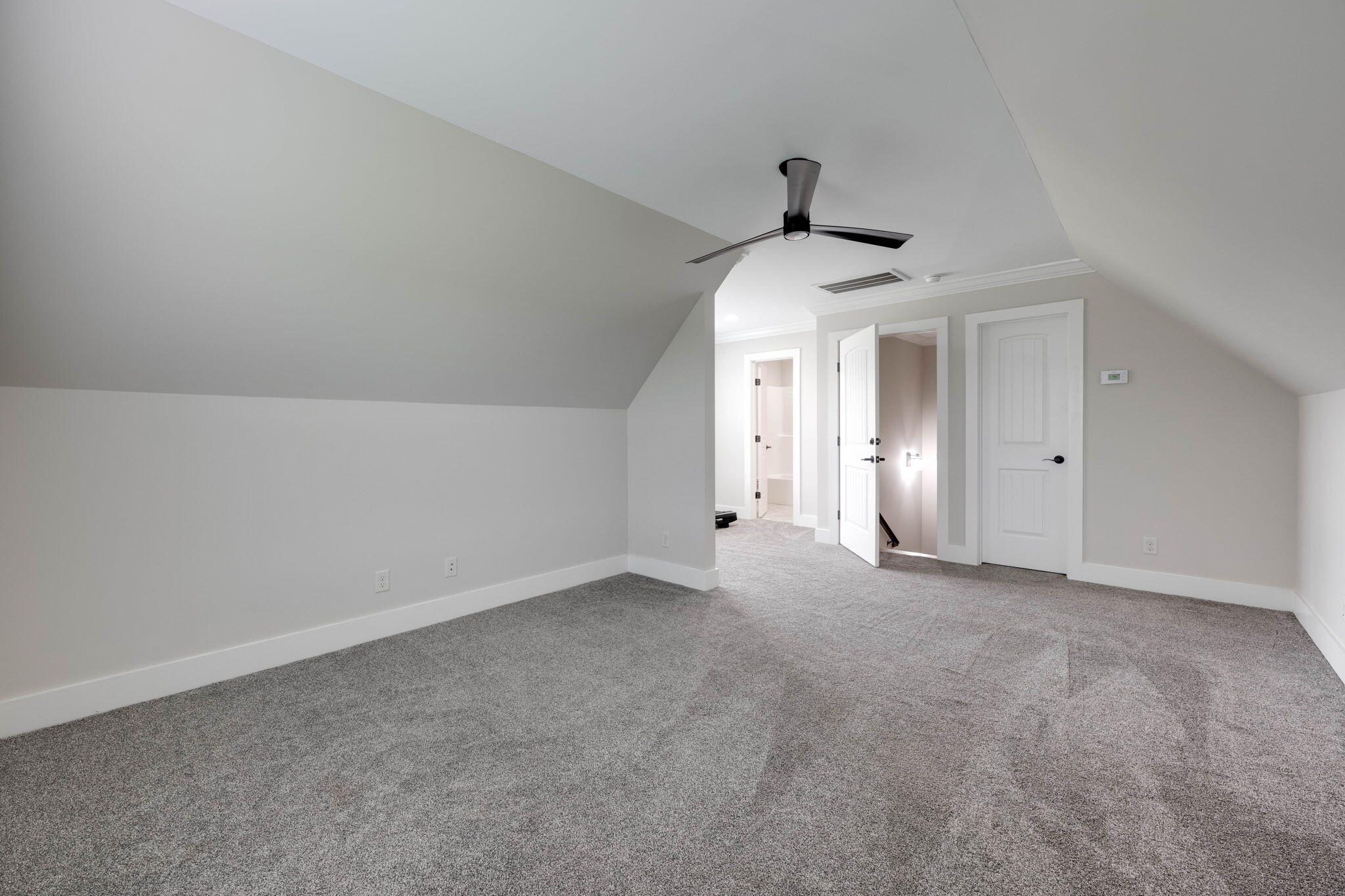 5857 Dalton Pike