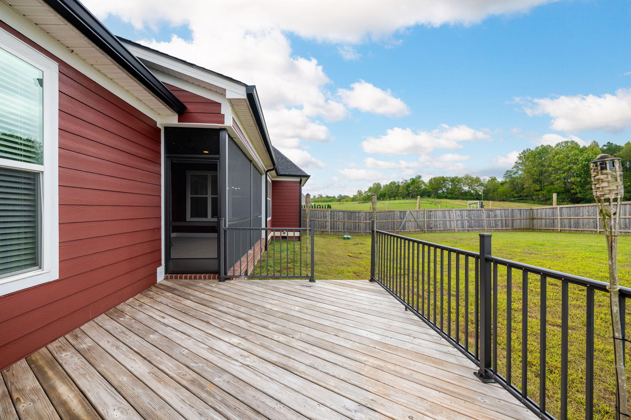 5857 Dalton Pike