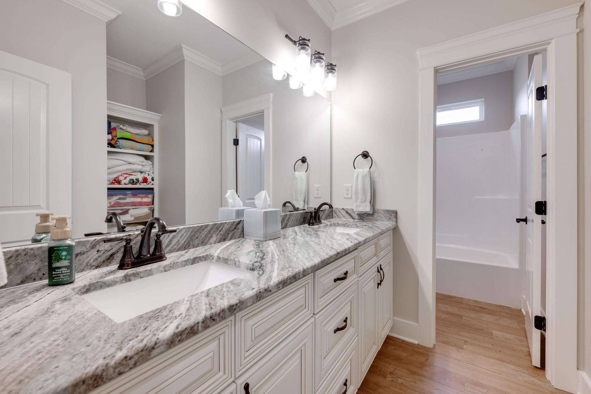 5857 Dalton Pike