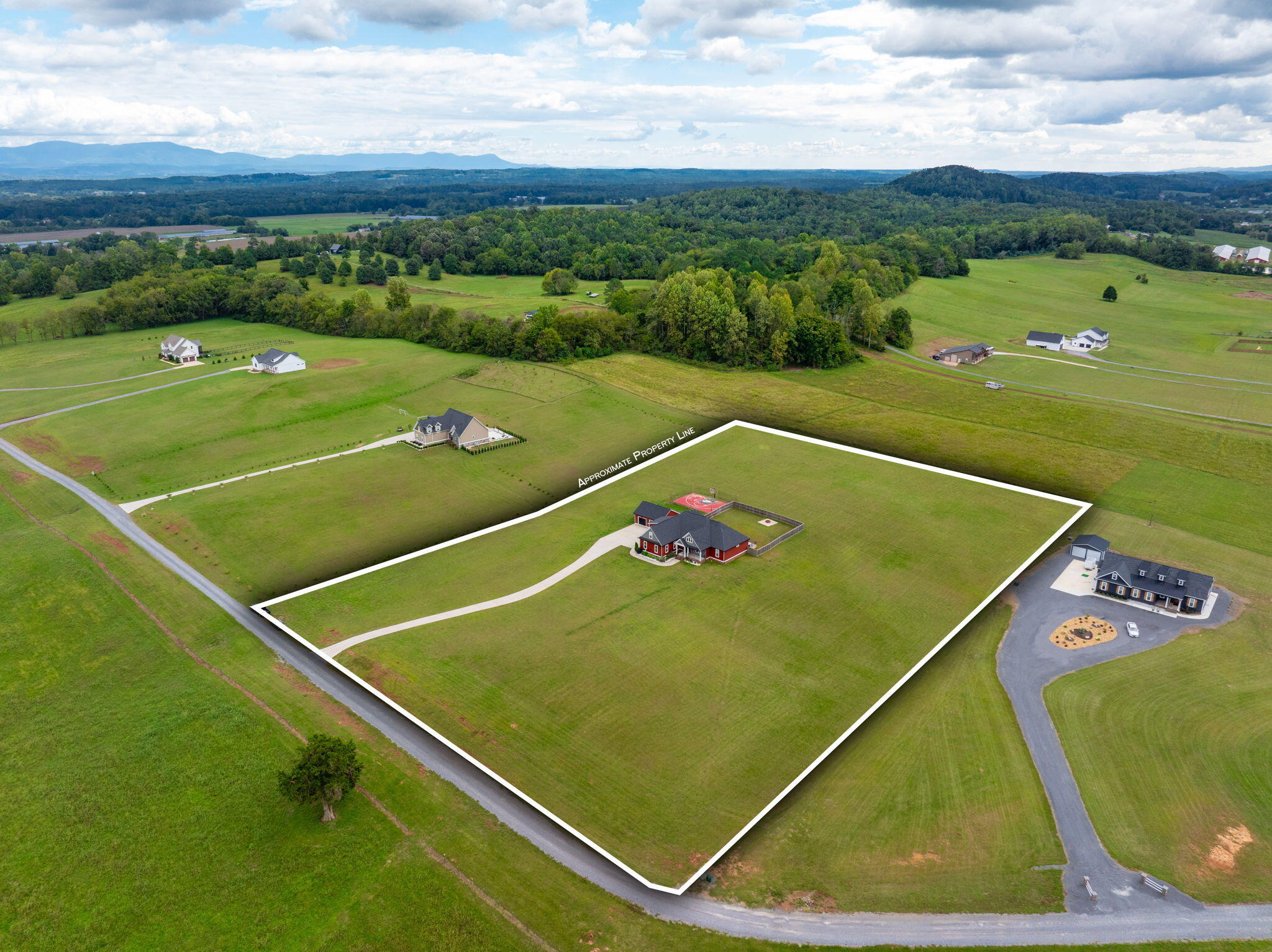 5857 Dalton Pike
